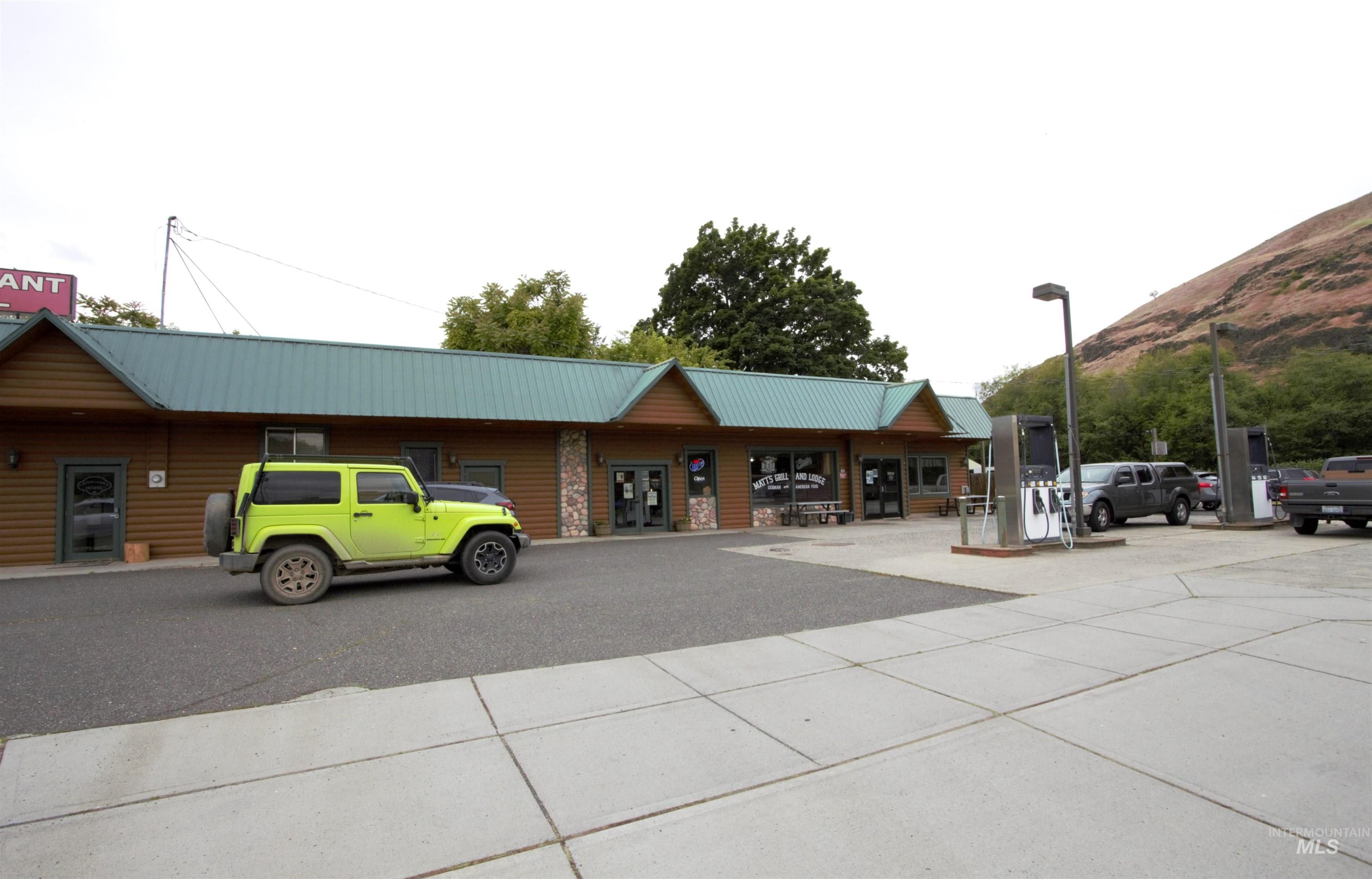 90 2nd Street Property Photo 13