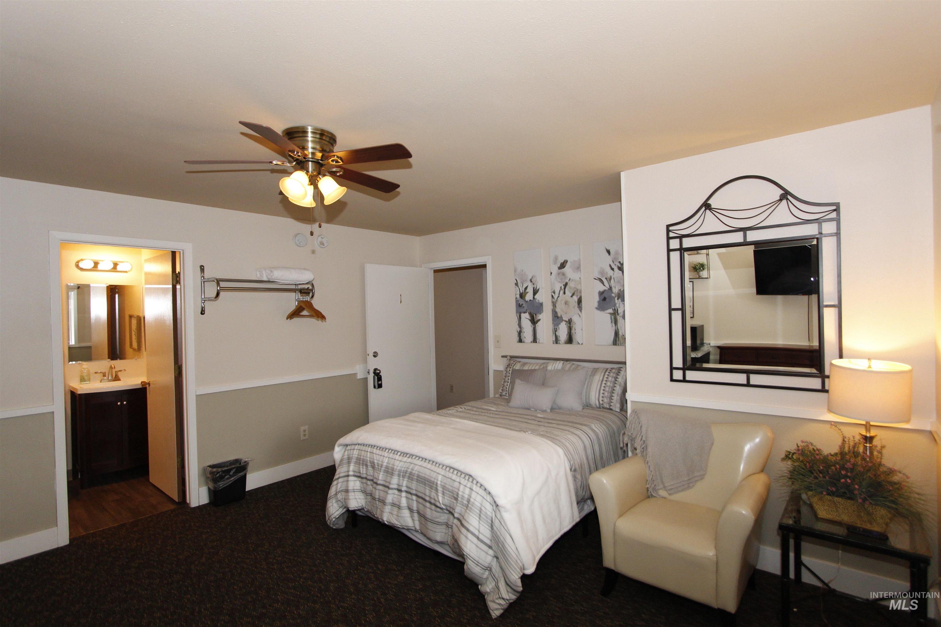90 2nd Street Property Photo 14