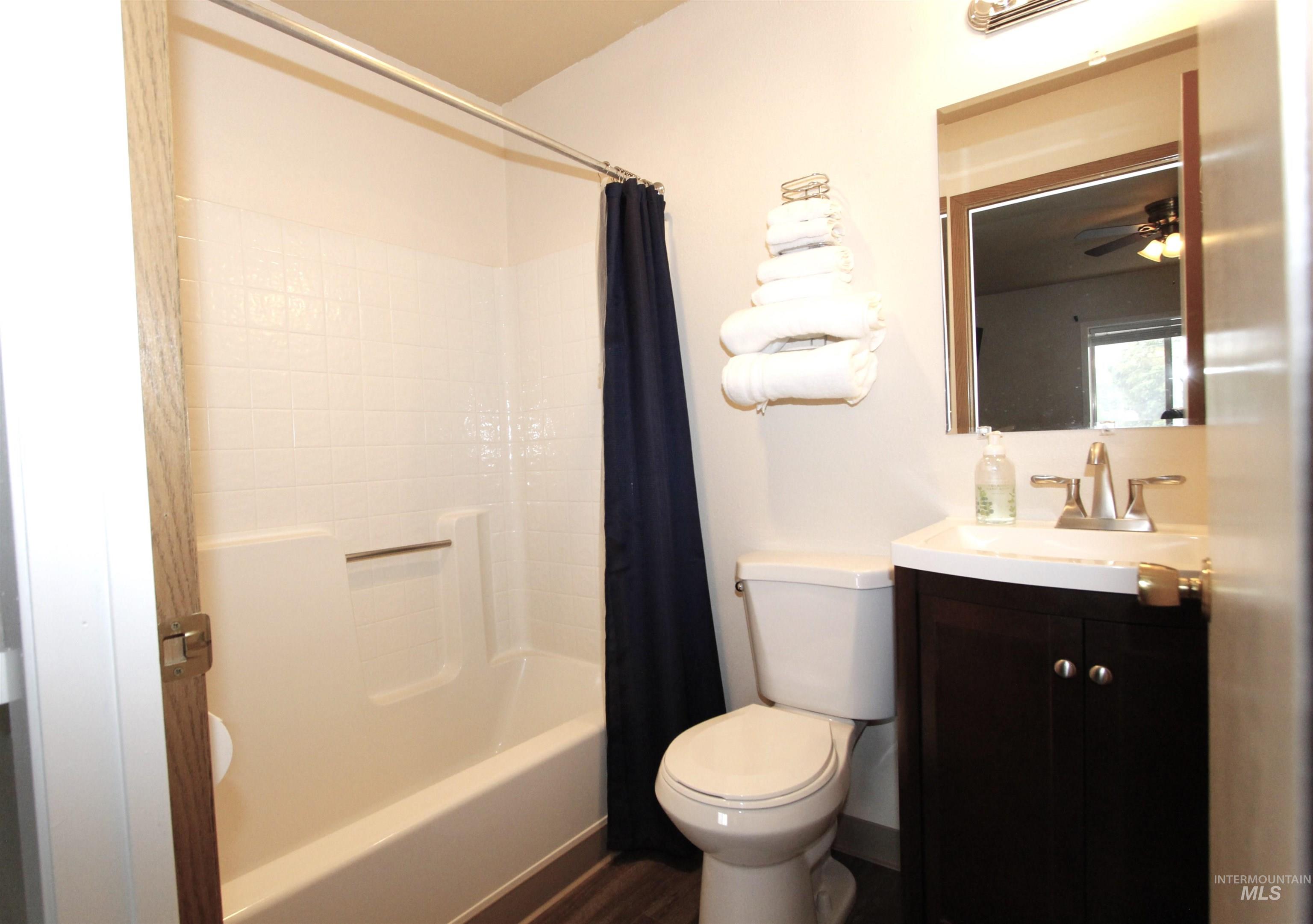 90 2nd Street Property Photo 15