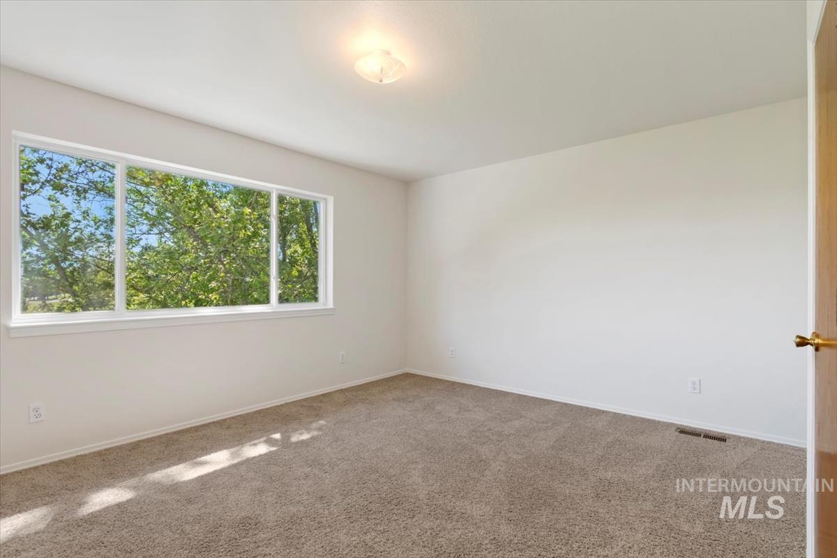 975 W Meander Ct Property Photo 19
