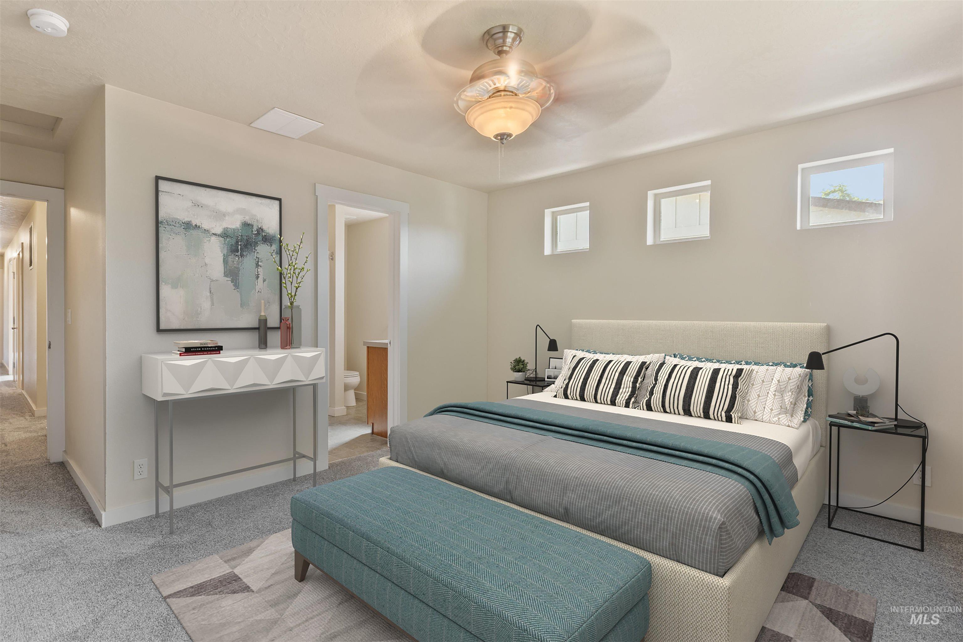 2209 S Amy Avenue Property Photo 3