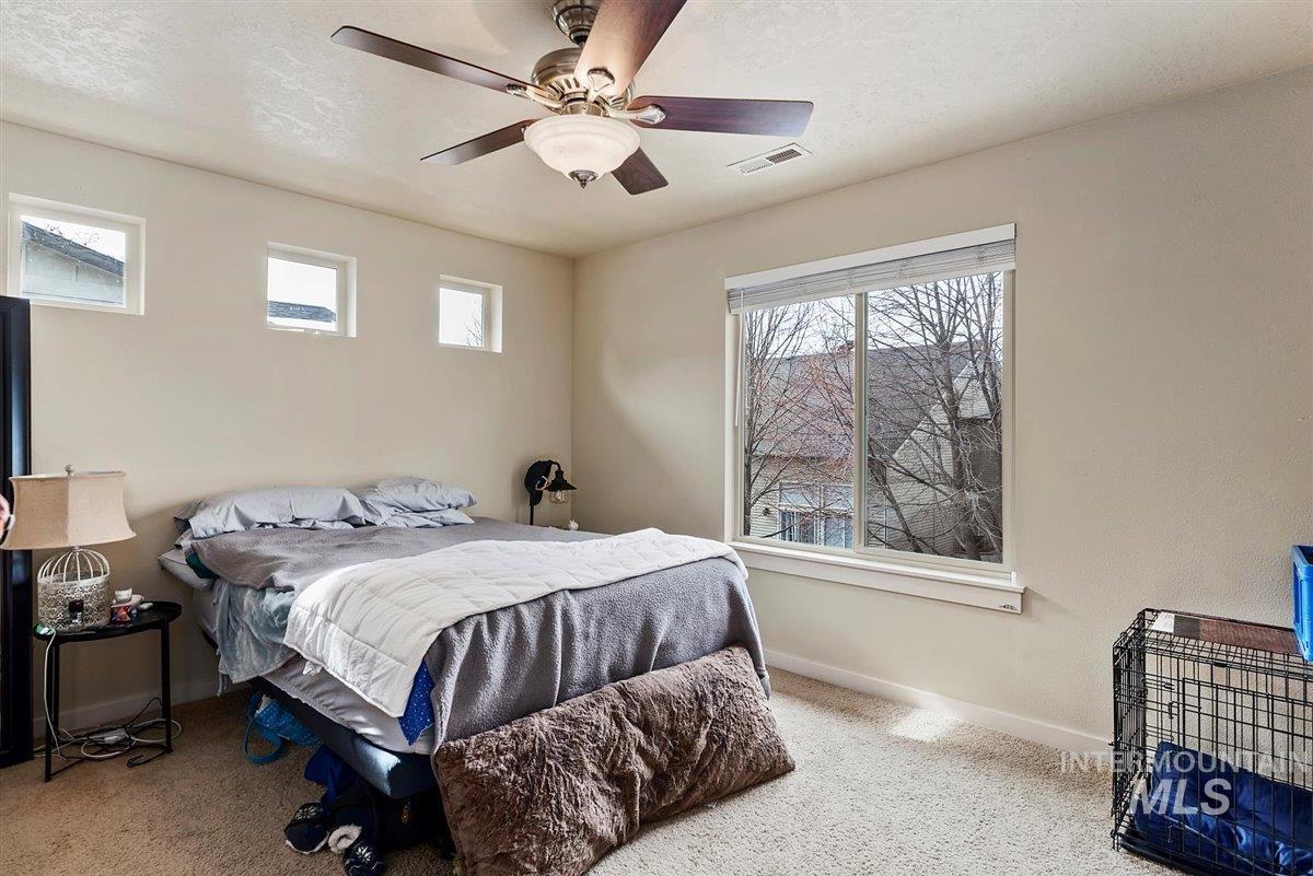 2209 S Amy Avenue Property Photo 11