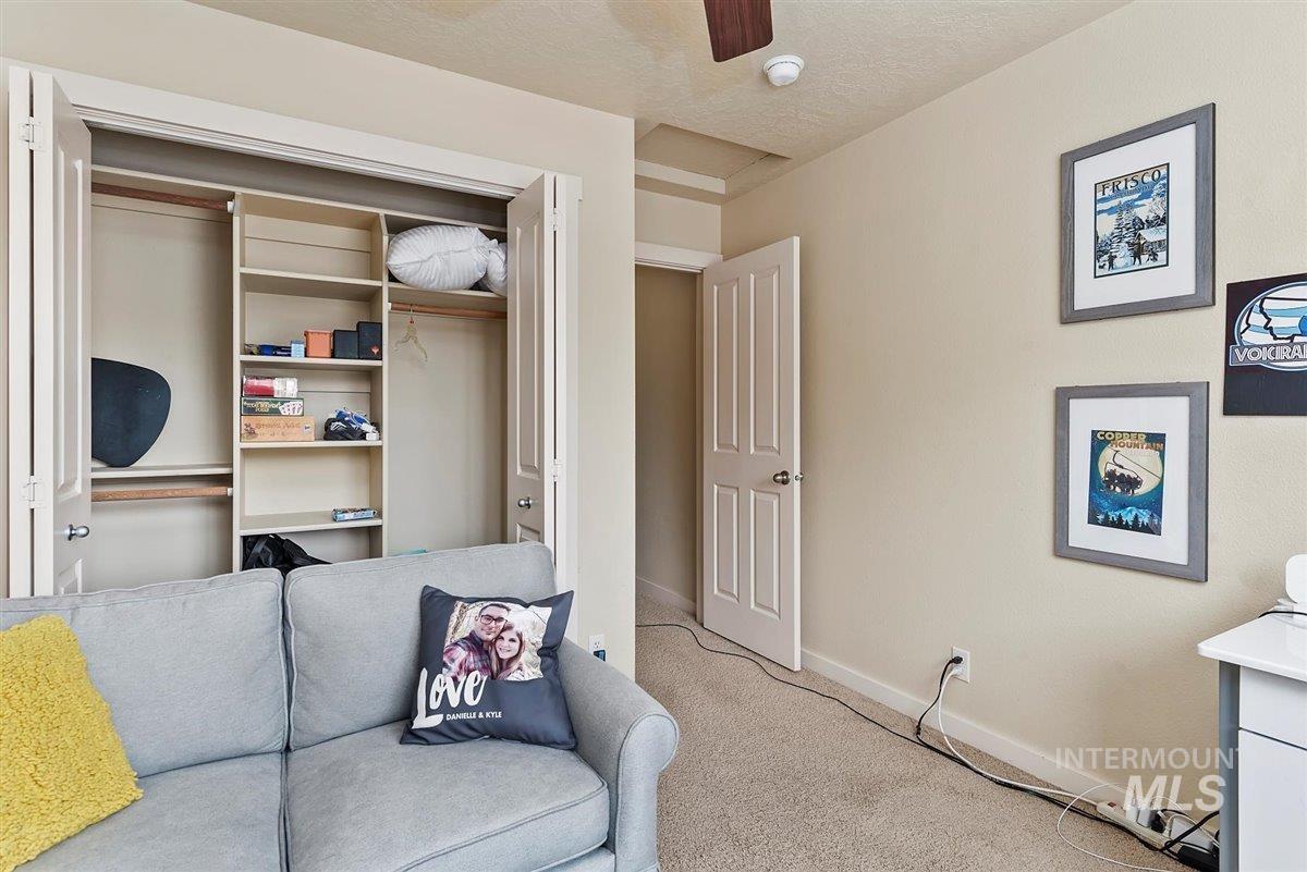 2209 S Amy Avenue Property Photo 24