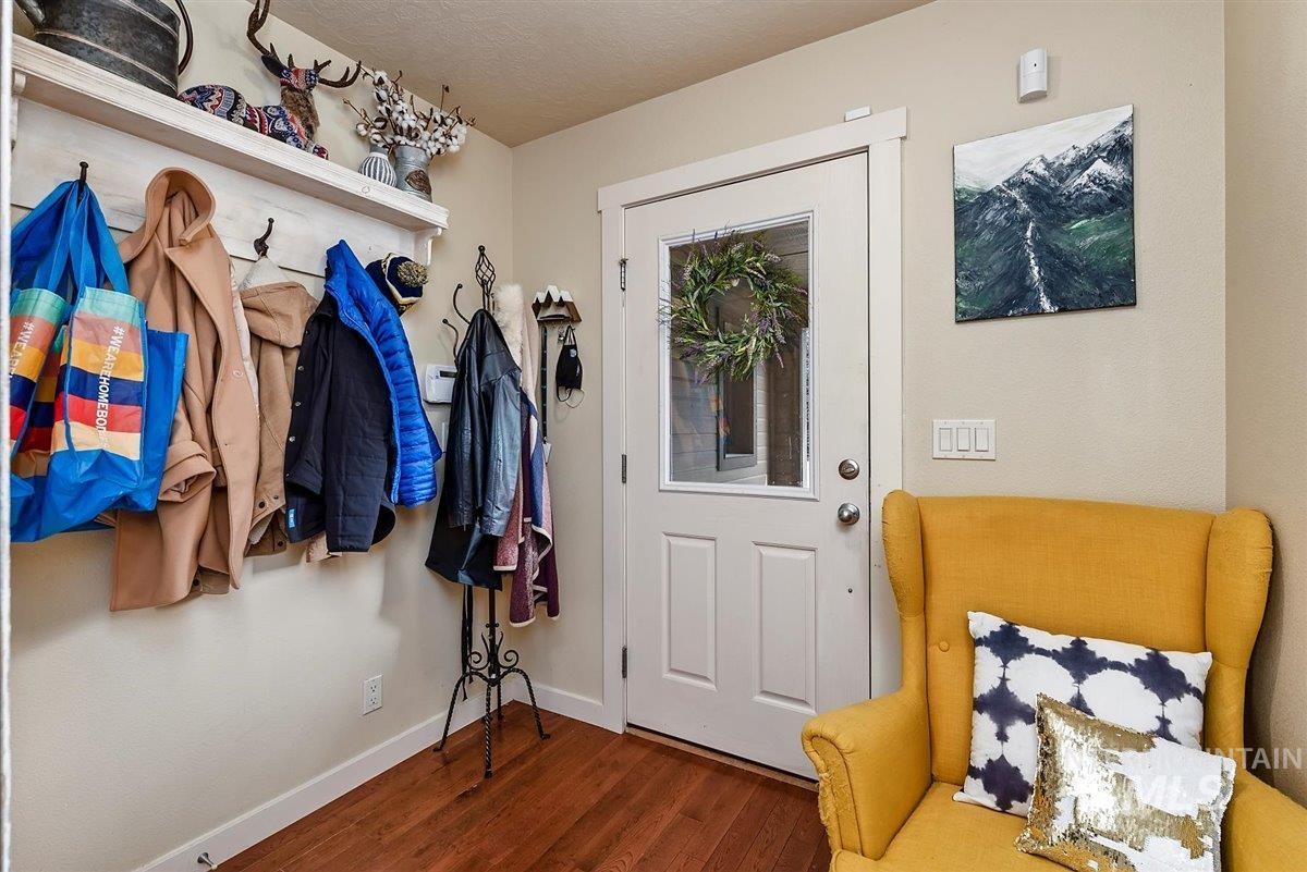 2209 S Amy Avenue Property Photo 25