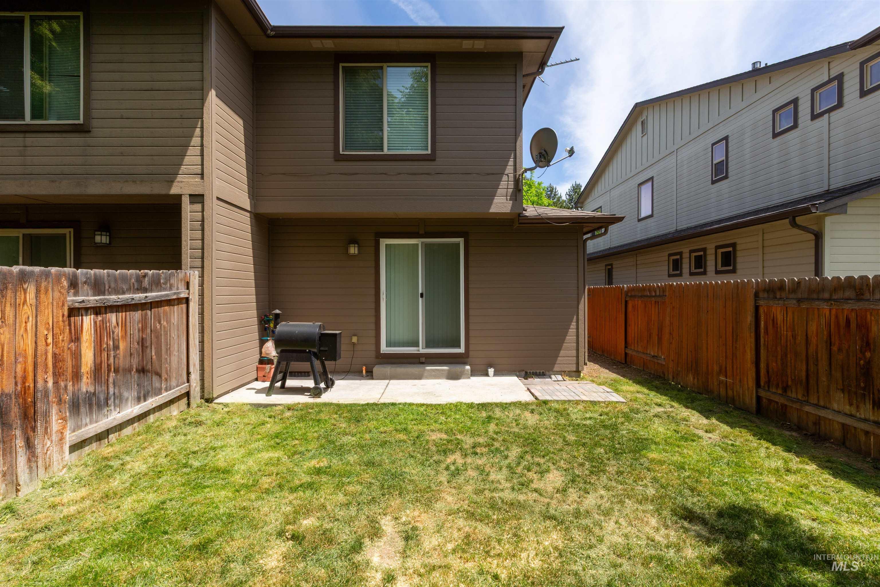 2209 S Amy Avenue Property Photo 29