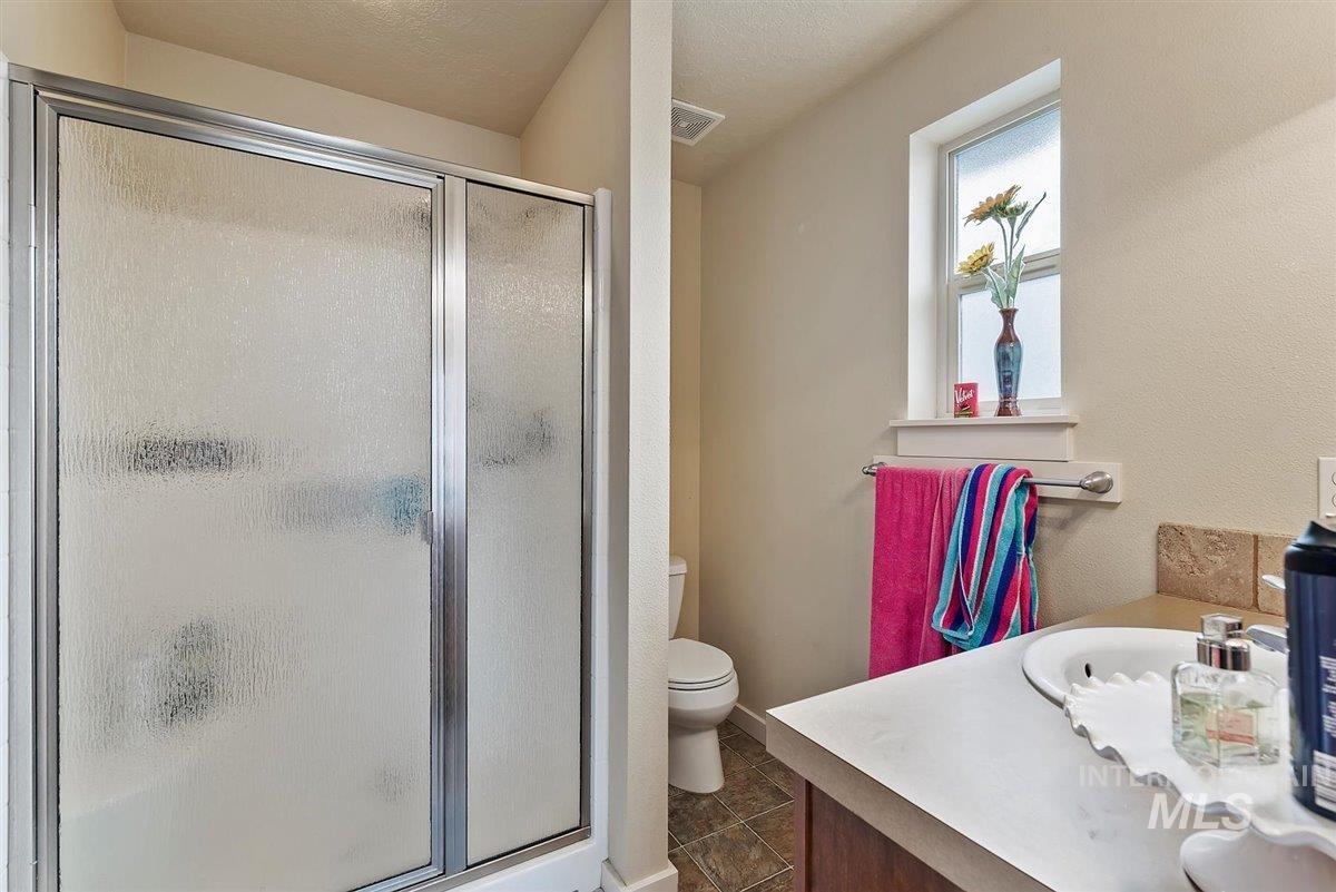 2209 S Amy Avenue Property Photo 33