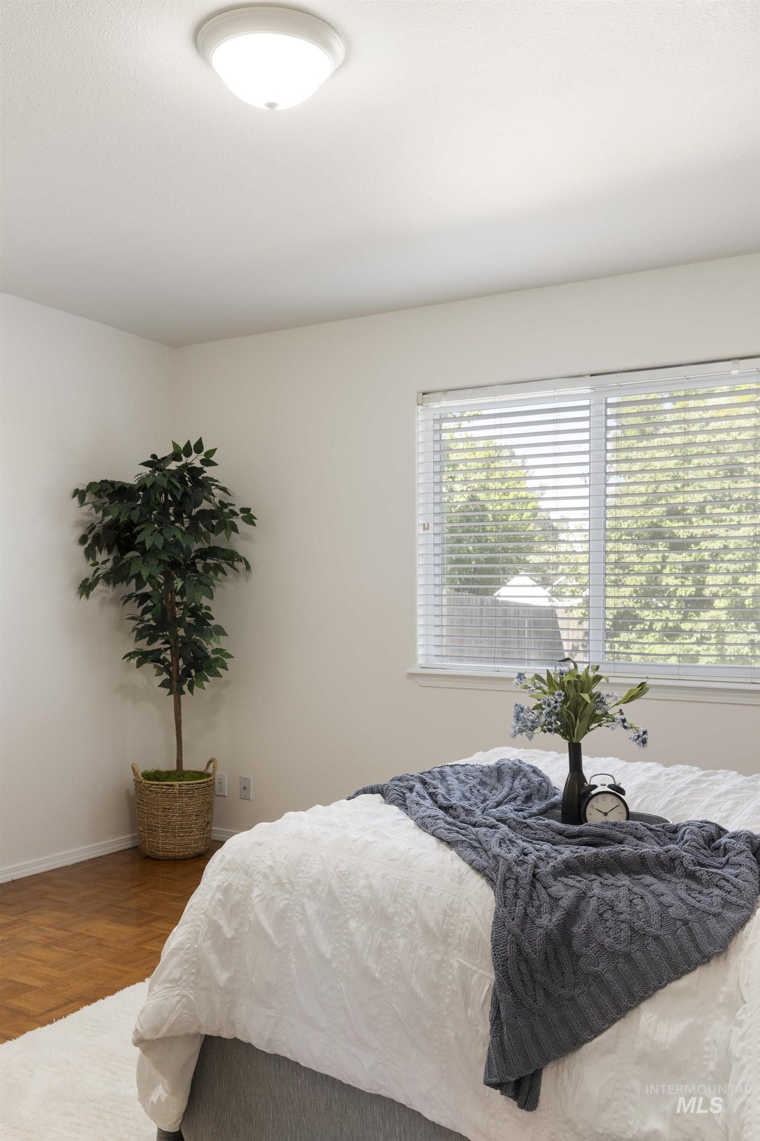 149 E Woodbury Property Photo 19