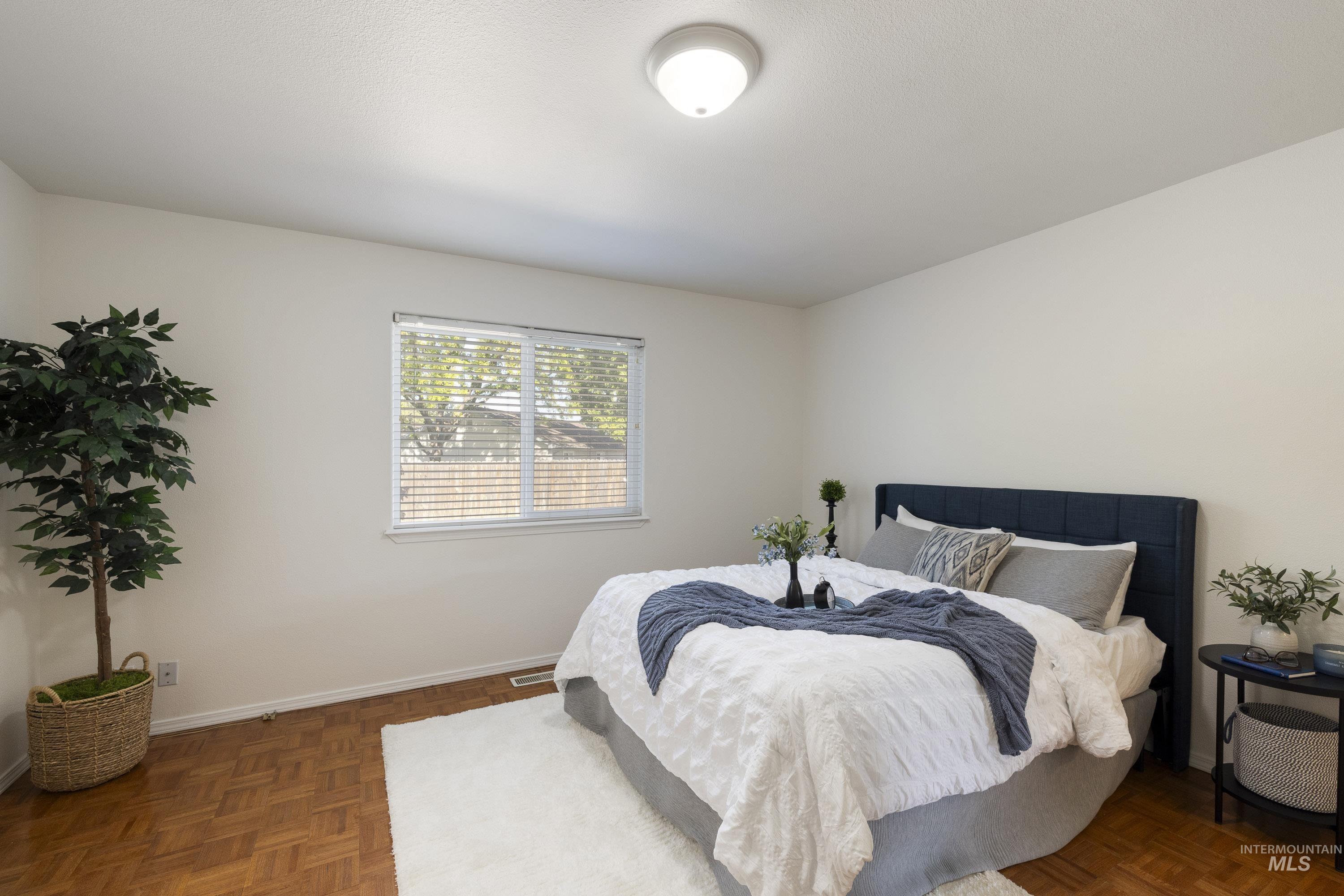 149 E Woodbury Property Photo 20