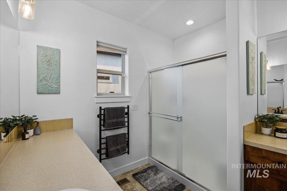 102 S Streamleaf Property Photo 24