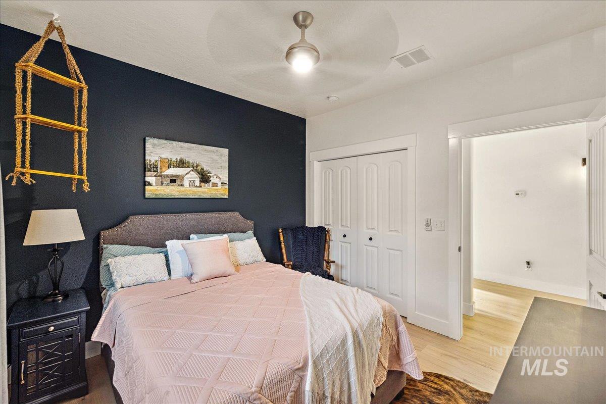 102 S Streamleaf Property Photo 30