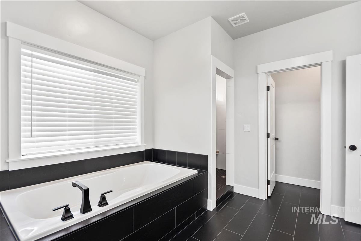 6811 W Los Flores Dr Property Photo 23