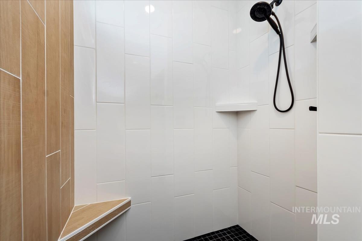 6811 W Los Flores Dr Property Photo 24