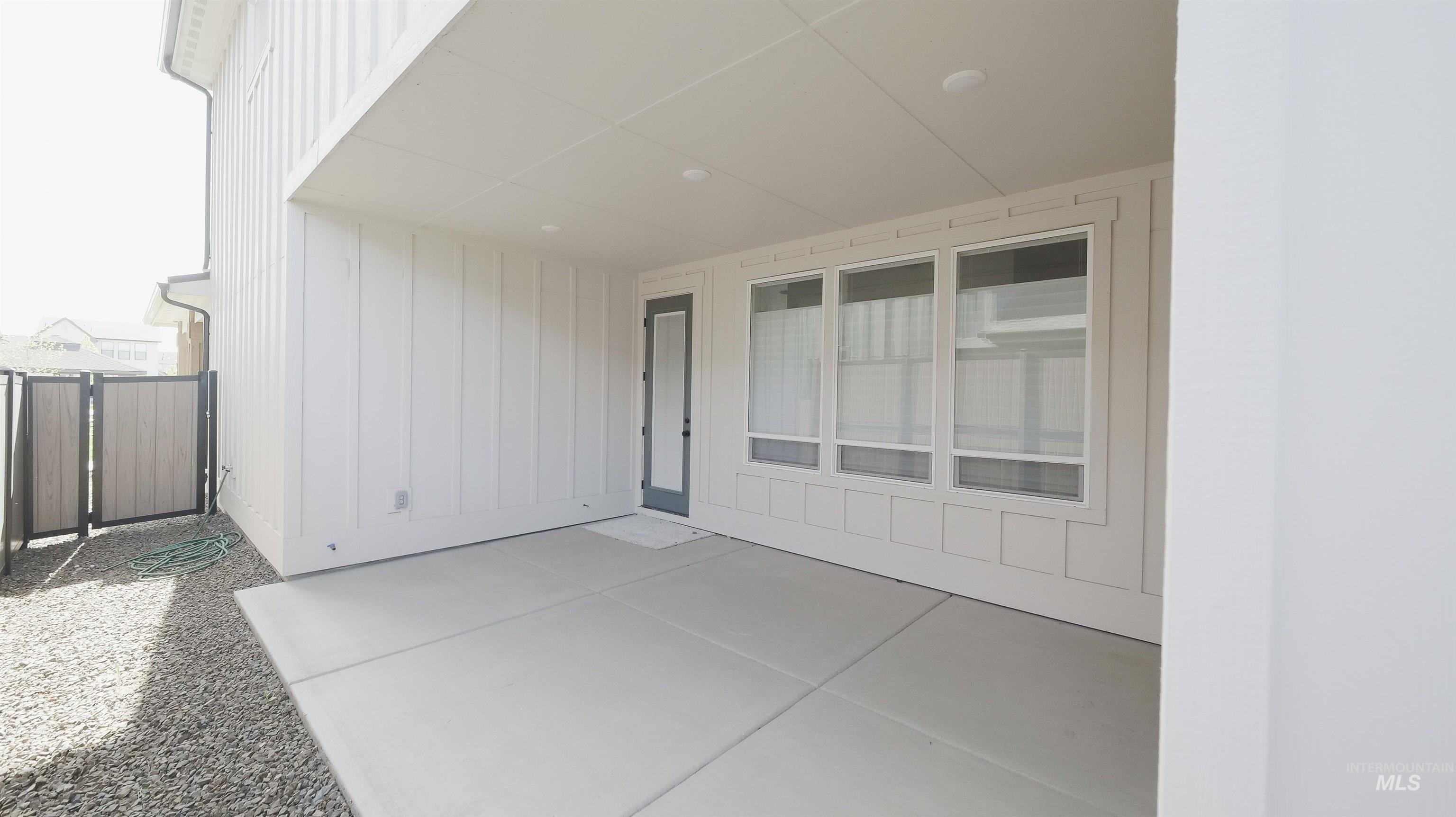 6811 W Los Flores Dr Property Photo 31