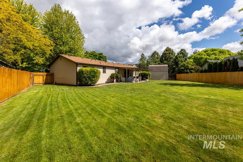 392 S Sun Burst Way Property Photo 29