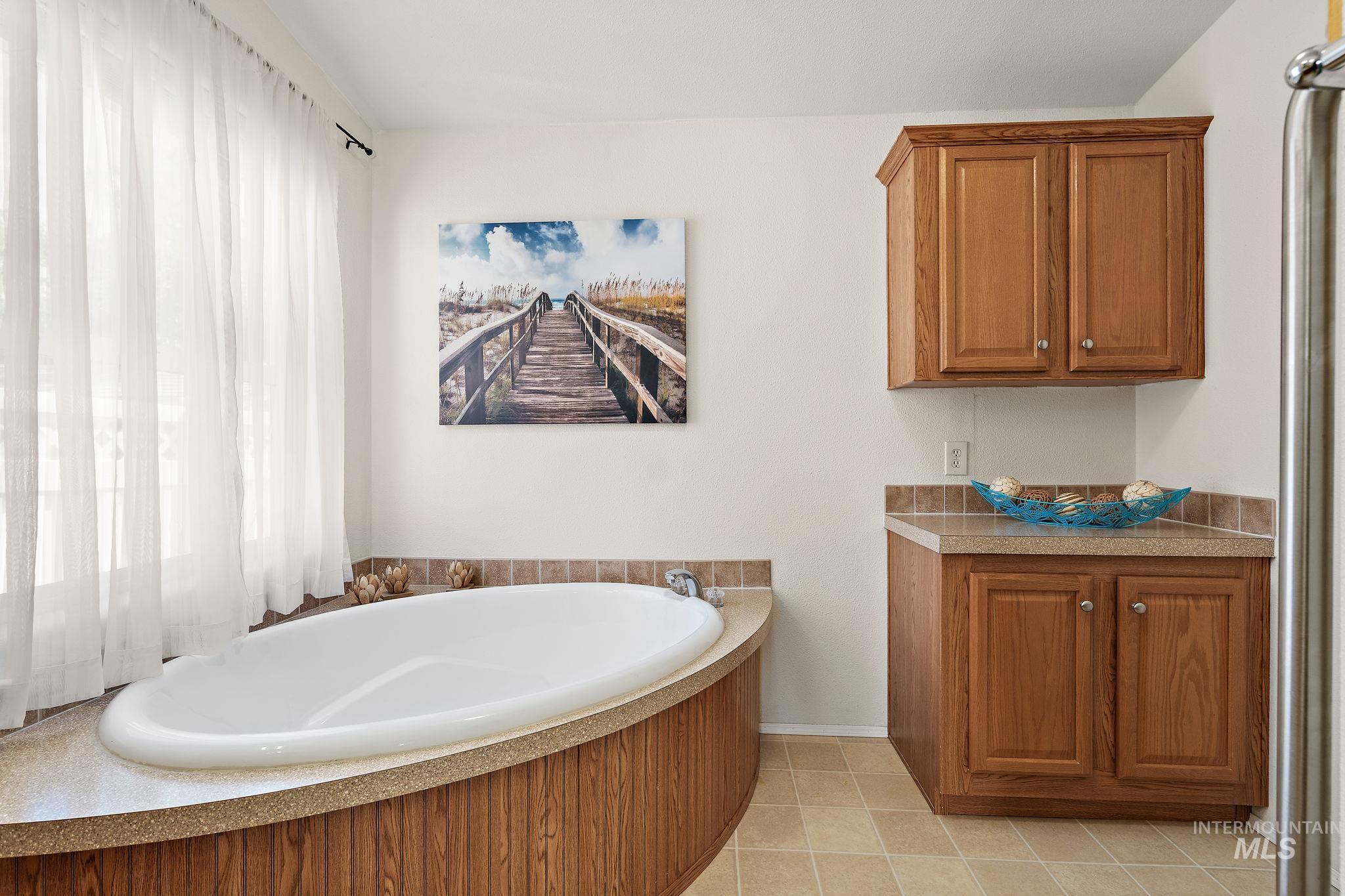 1320 American Ln Property Photo 20