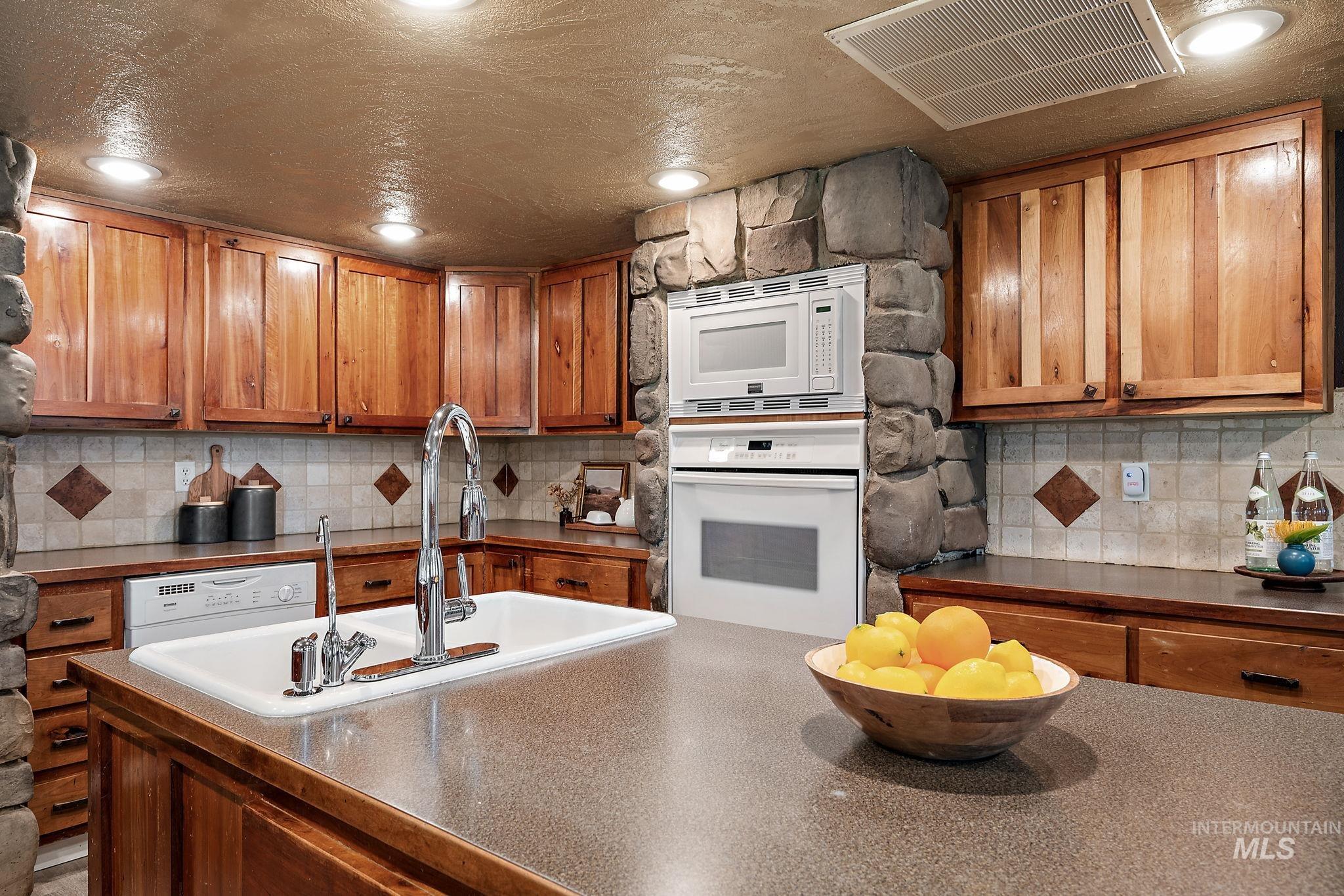 11141 Hailey Ave Property Photo 17