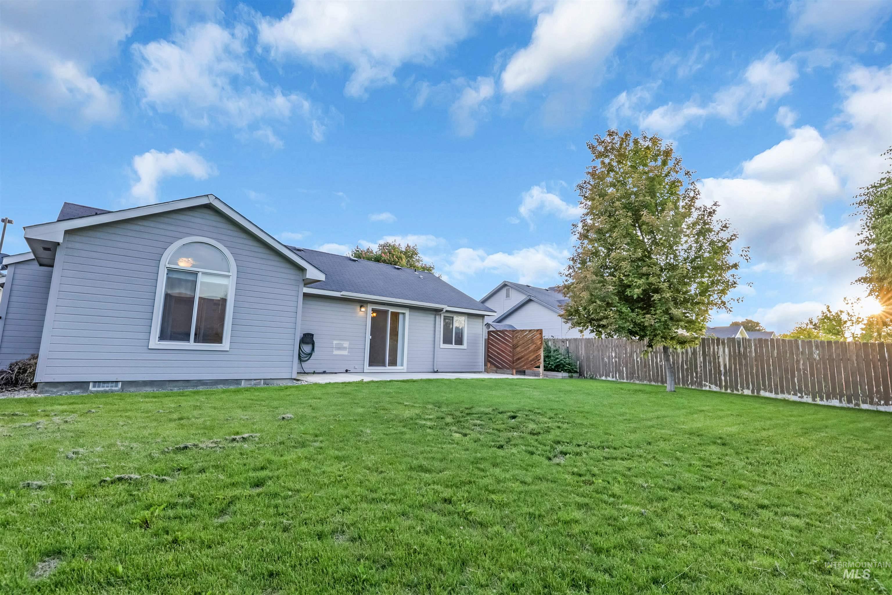 4104 Iris Ct Property Photo 25