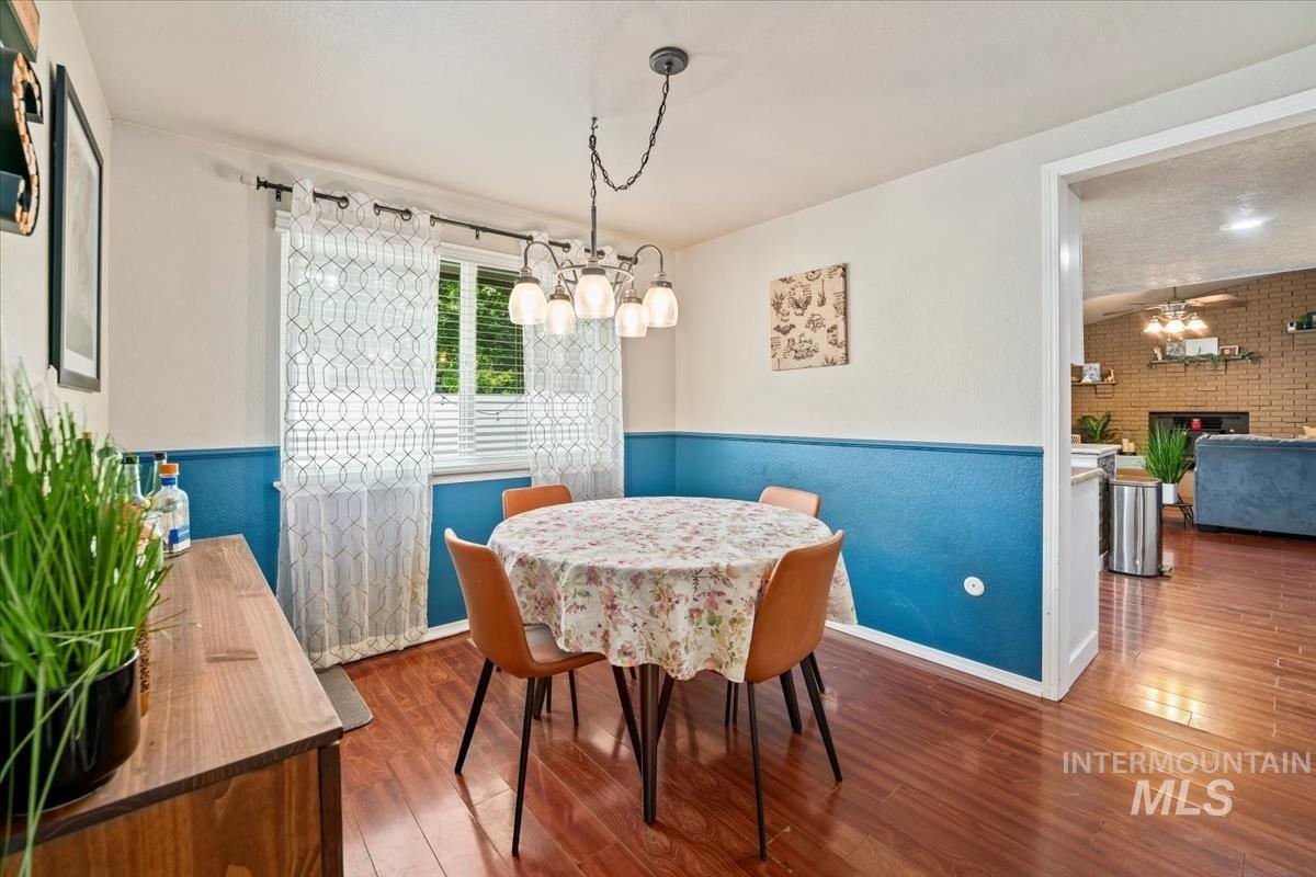 2702 N Aster Ave. Property Photo 10