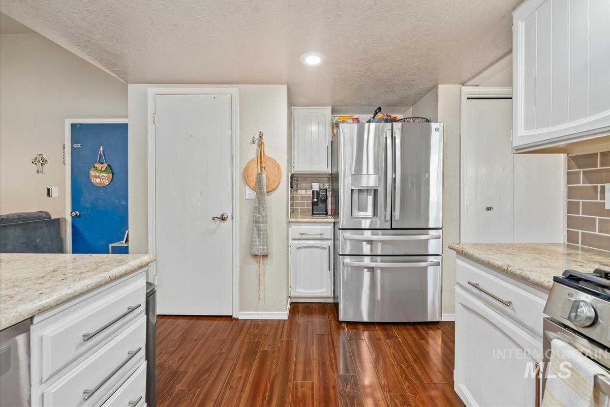 2702 N Aster Ave. Property Photo 15