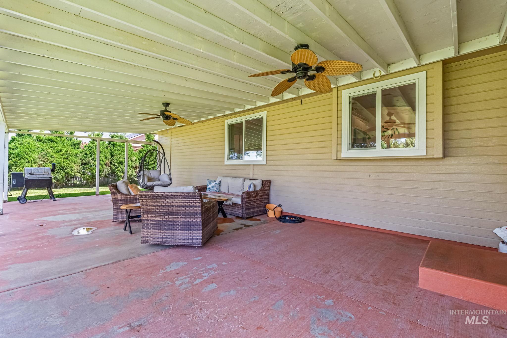 1305 N Autumn Wind Dr Property Photo 34