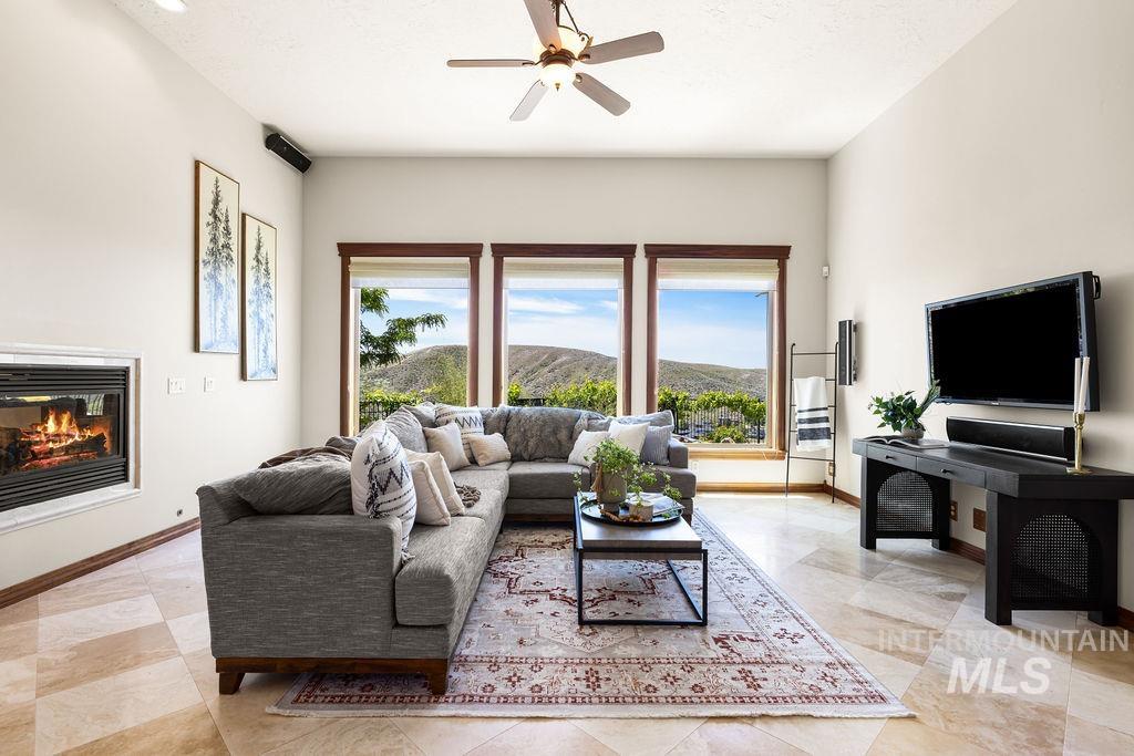 4553 N Arrow Crest Way Property Photo 17