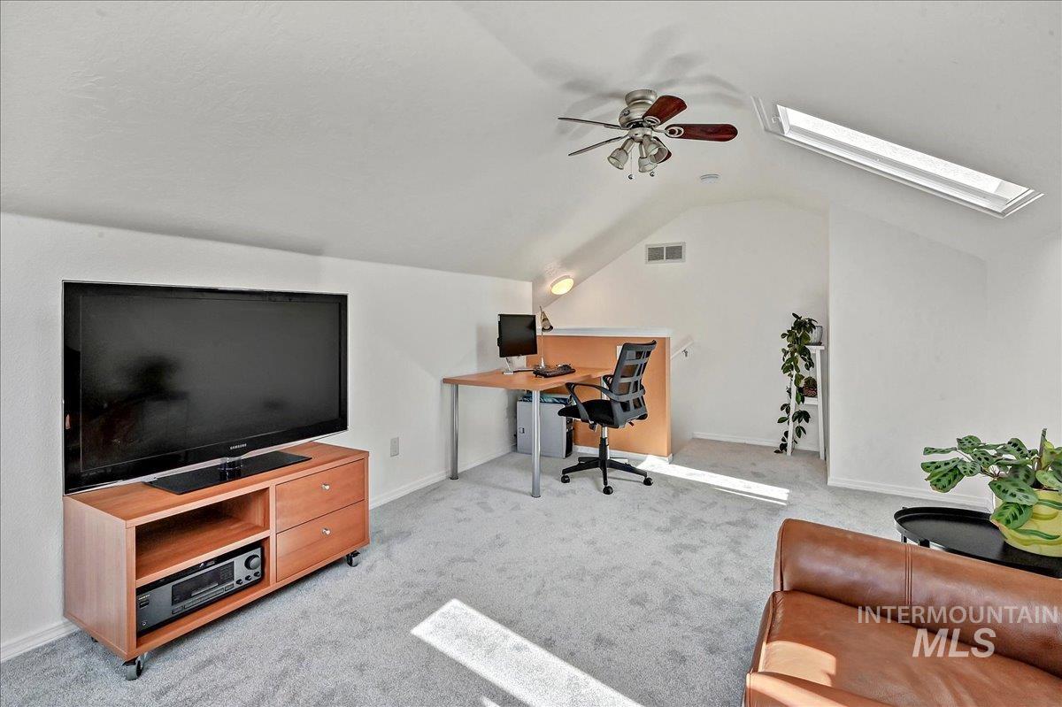 2942 E Eastgate Dr Property Photo 25