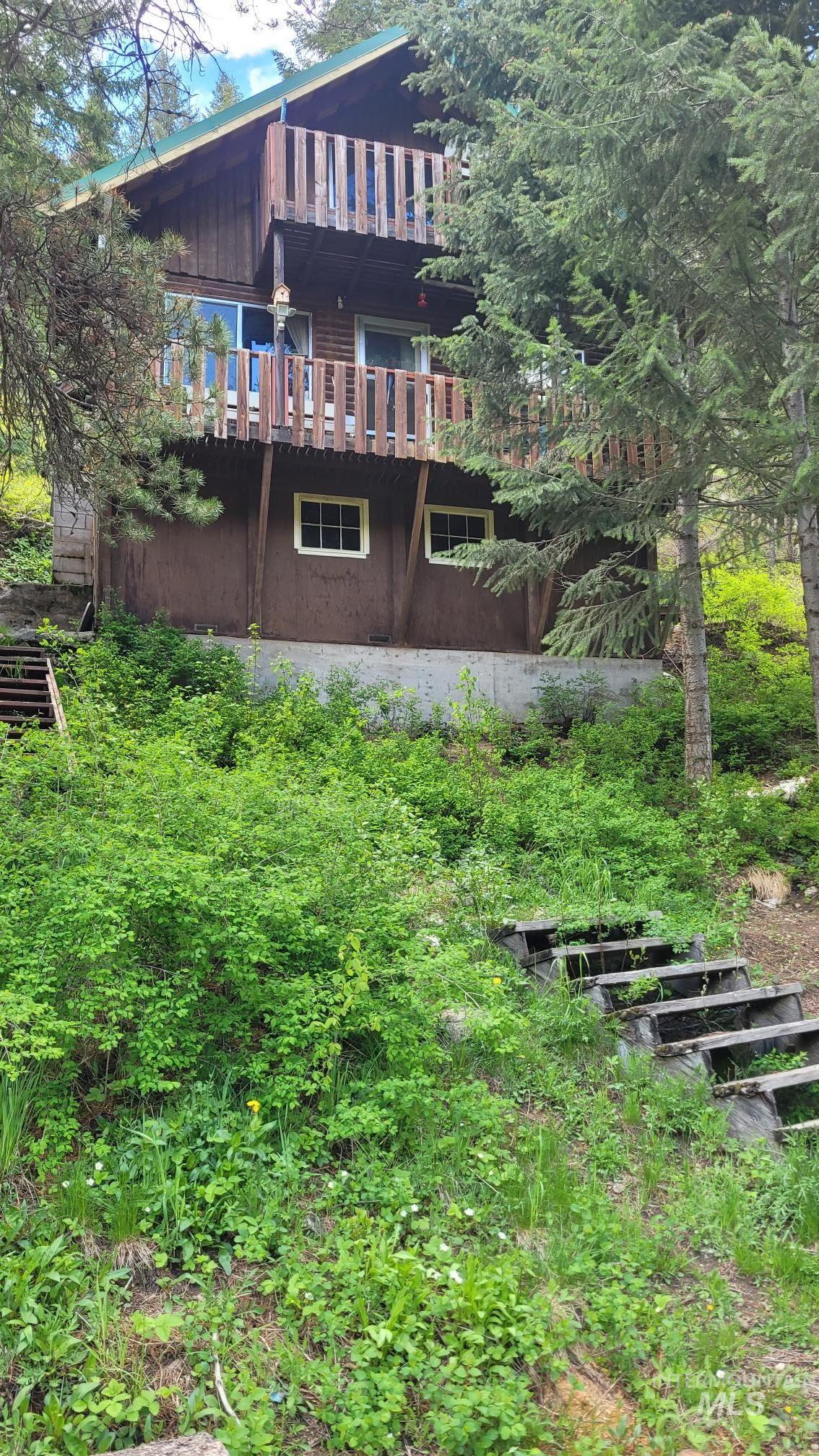1896 Crooked River Road Property Photo 4