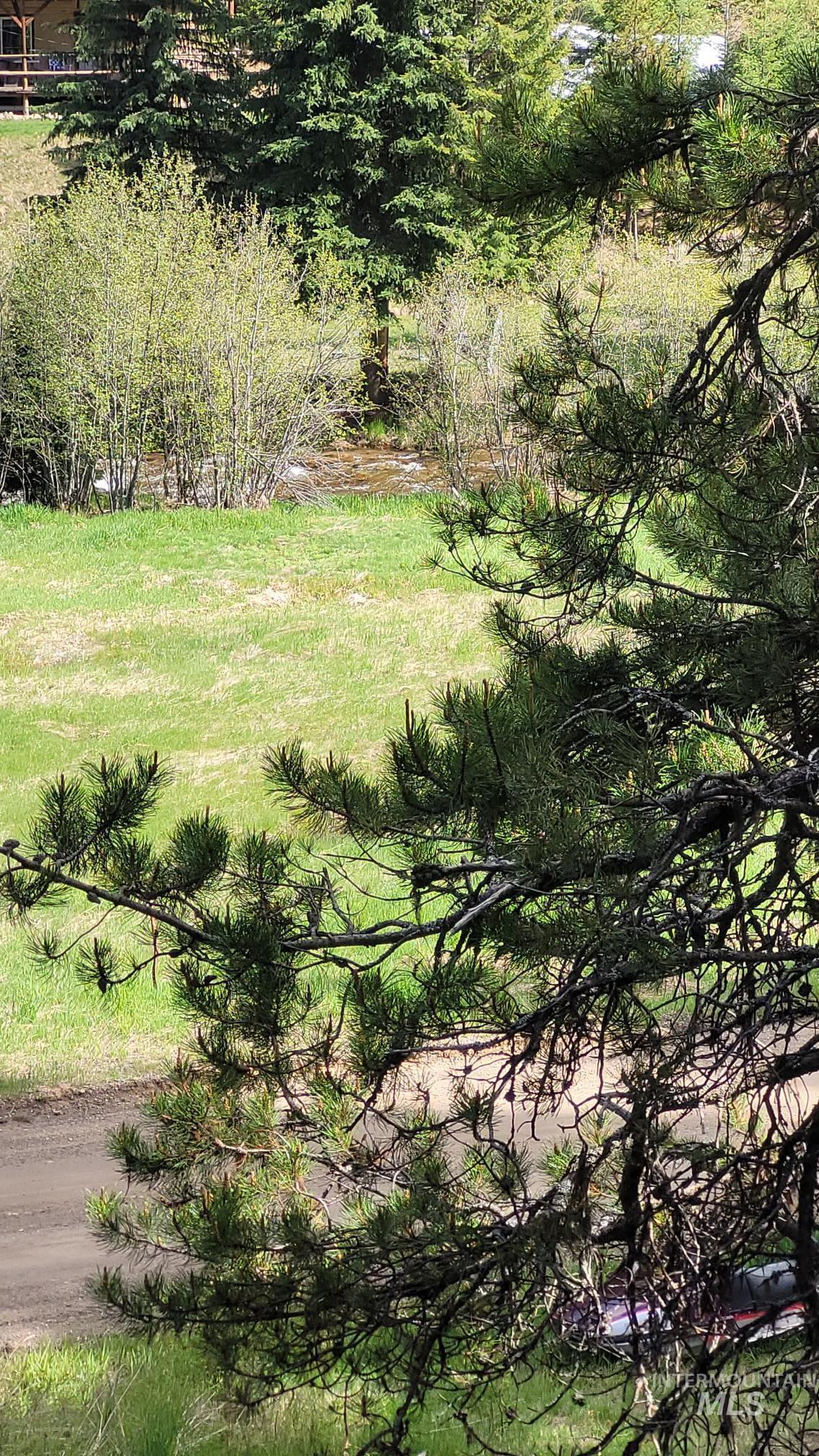 1896 Crooked River Road Property Photo 25