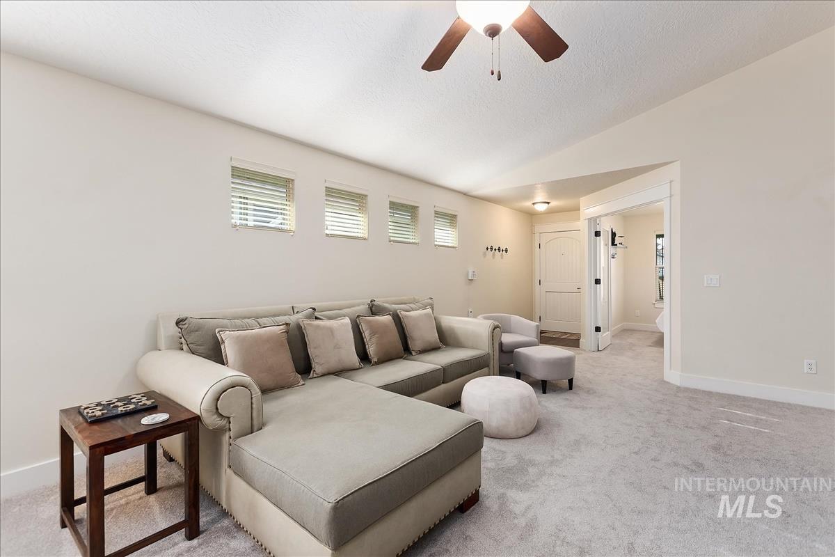 5972 Rising Sun Way Property Photo 4