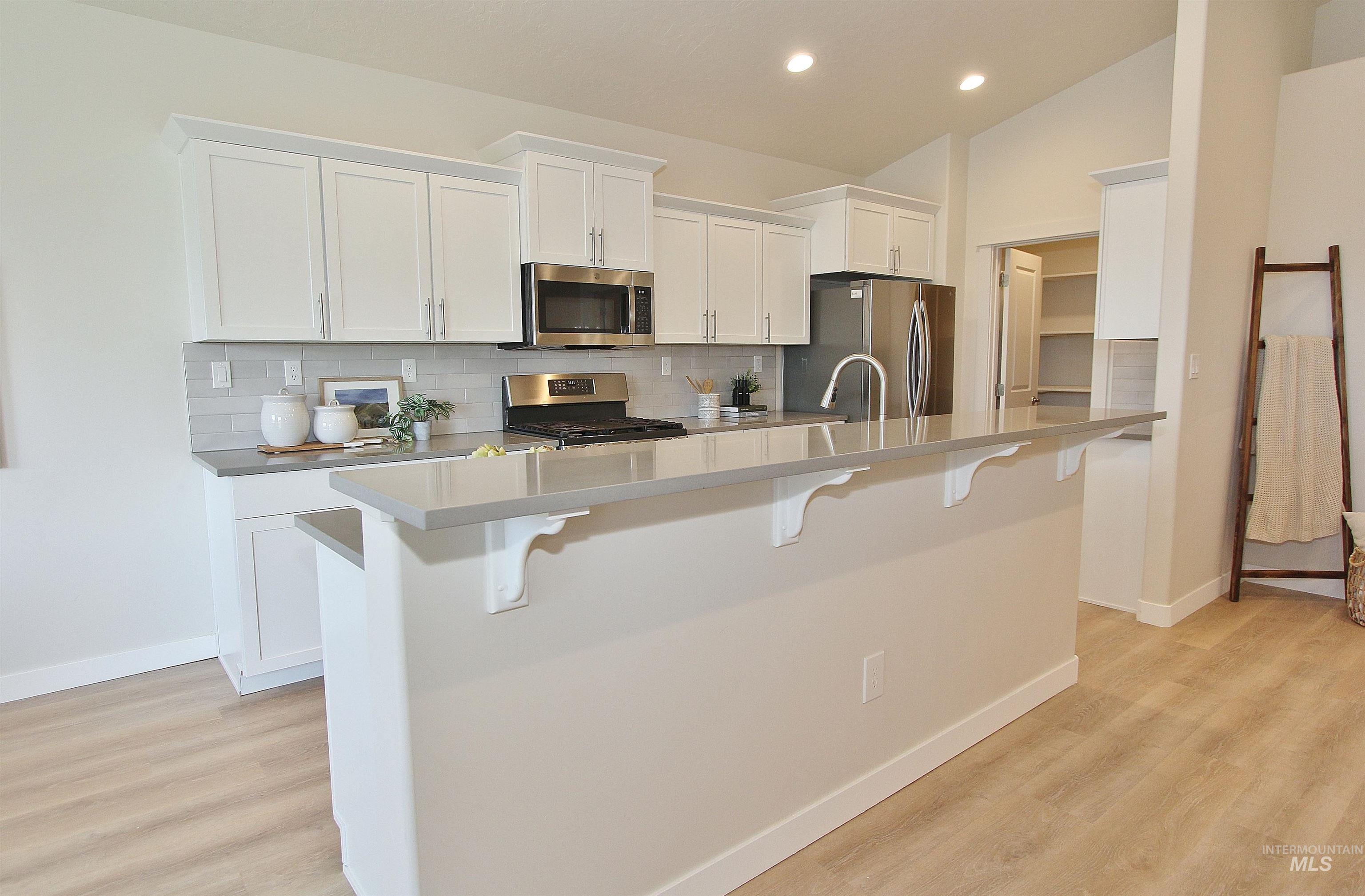 7615 W Itasco Dr Property Photo 6