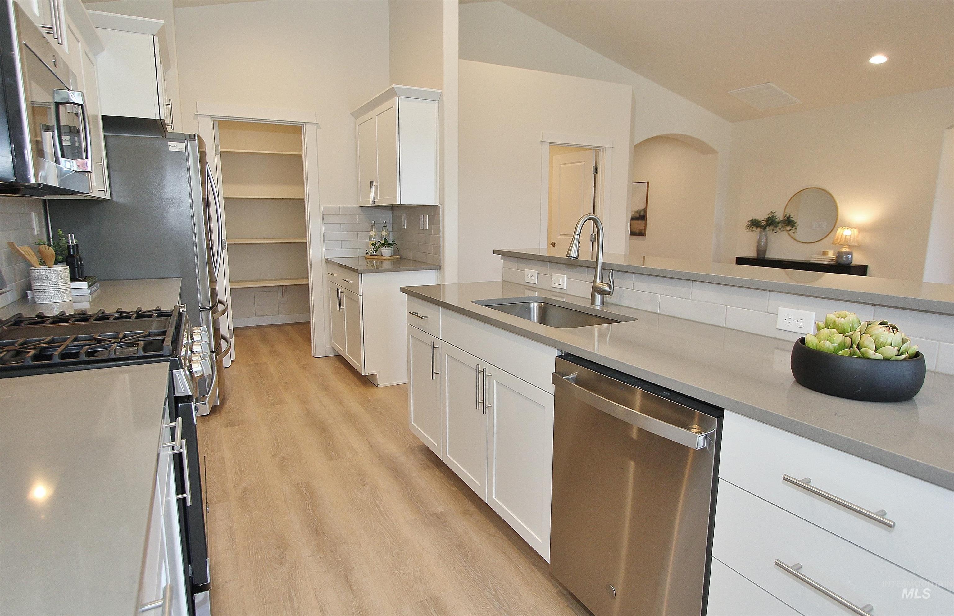 7615 W Itasco Dr Property Photo 7
