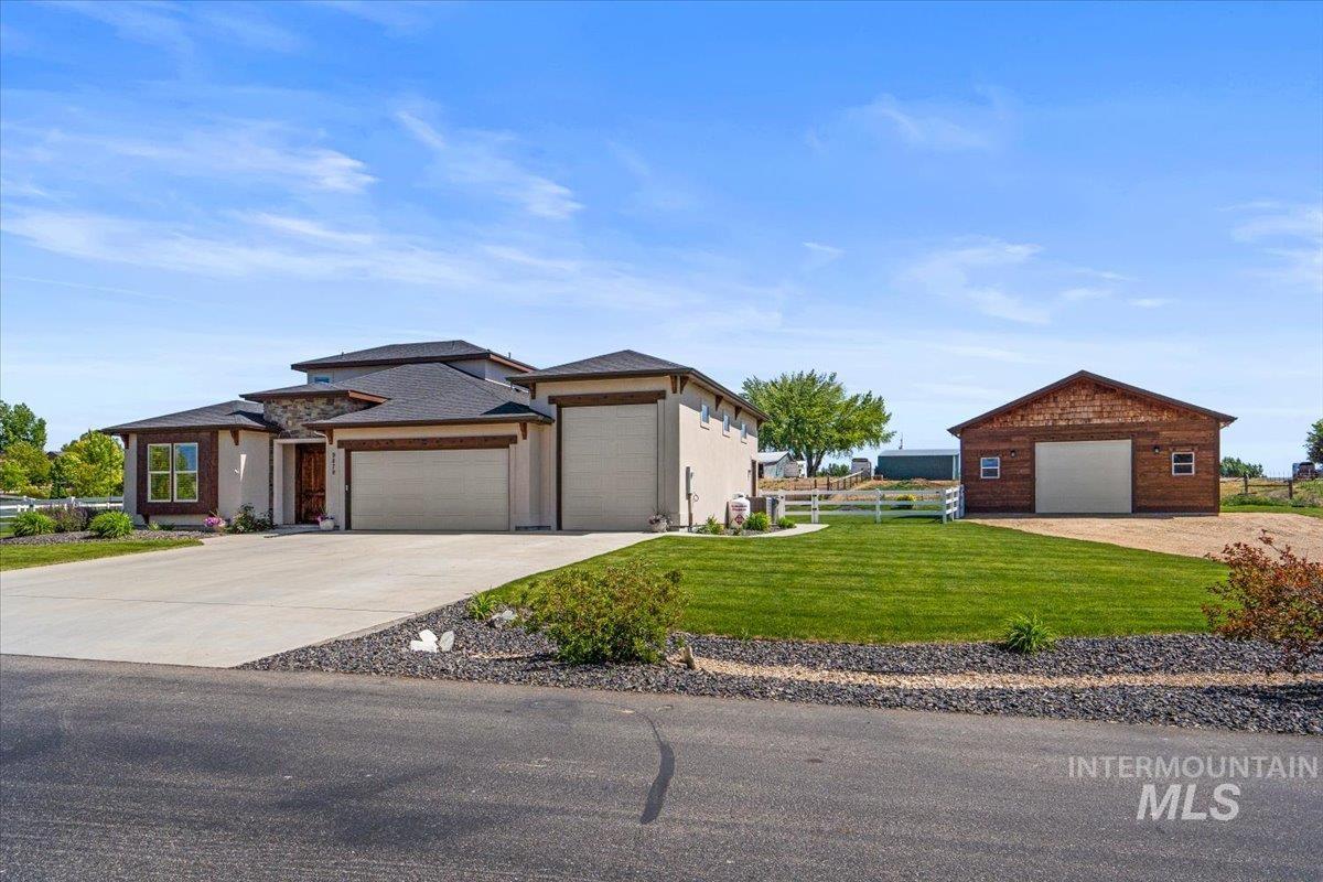 9879 Moon Shadow Ct Property Photo 3
