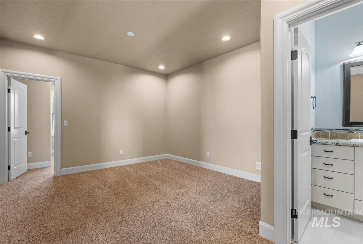 9879 Moon Shadow Ct Property Photo 23