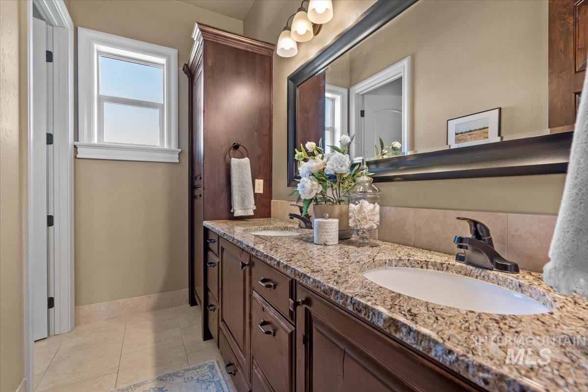 9879 Moon Shadow Ct Property Photo 25