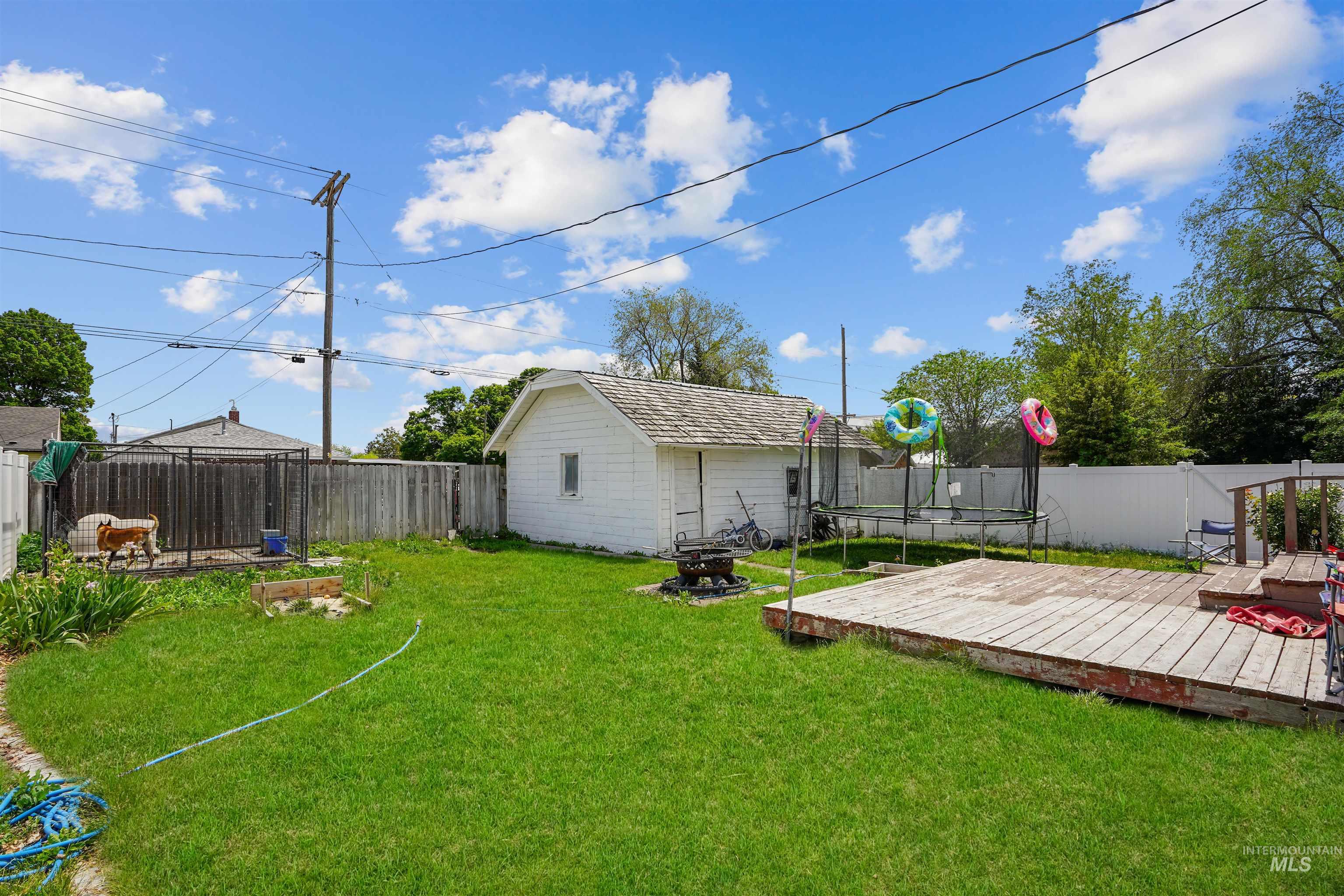 1751 Miller Ave Property Photo 13