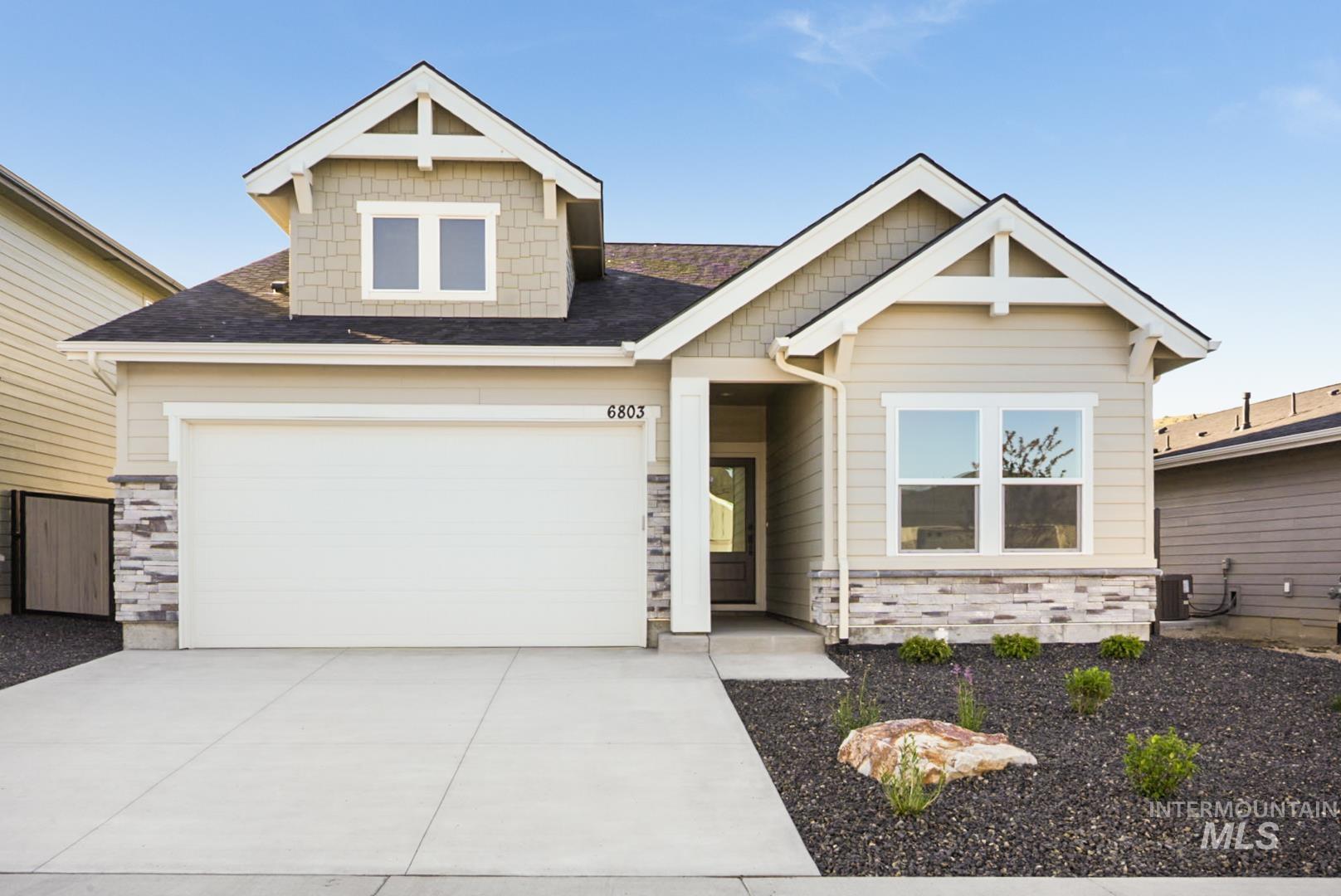 6803 N Kaysa Way Property Photo 1