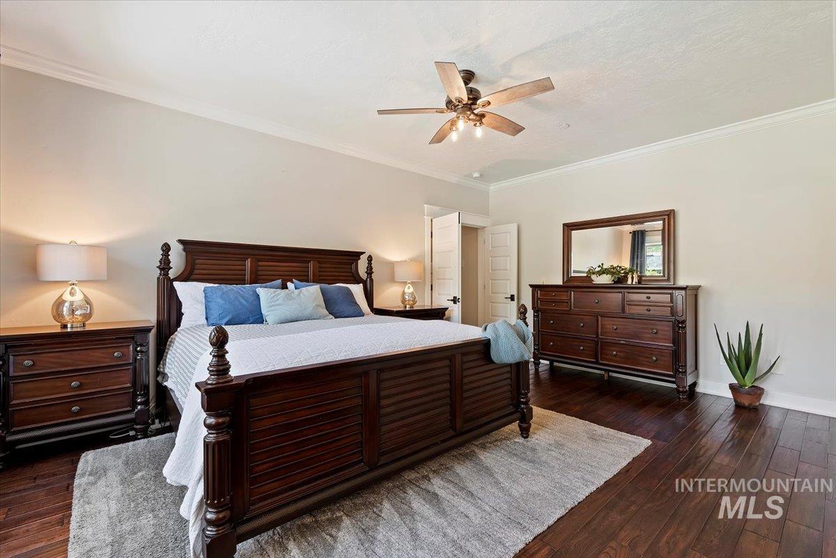 7022 Top Rim Way Property Photo 13
