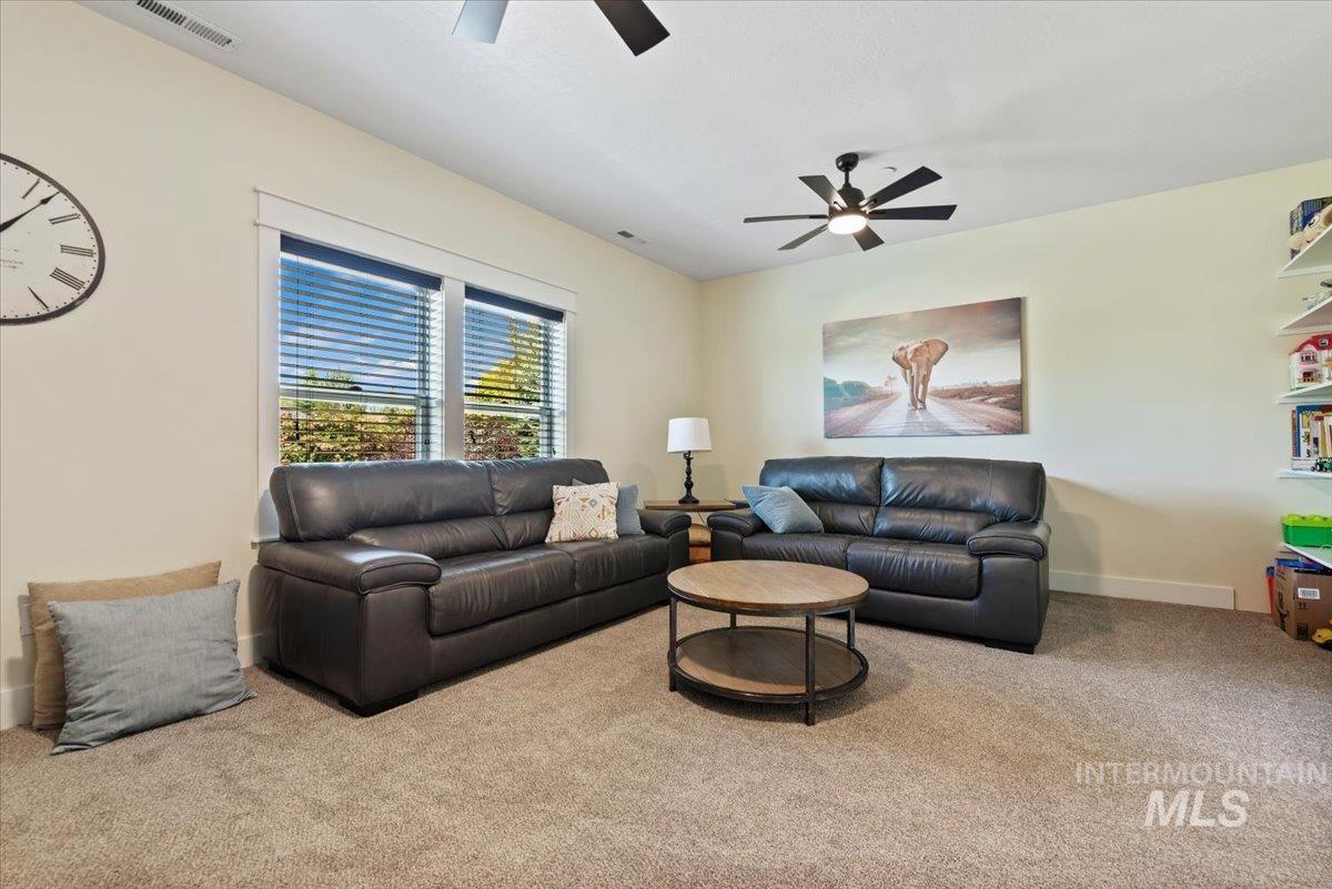 7022 Top Rim Way Property Photo 27