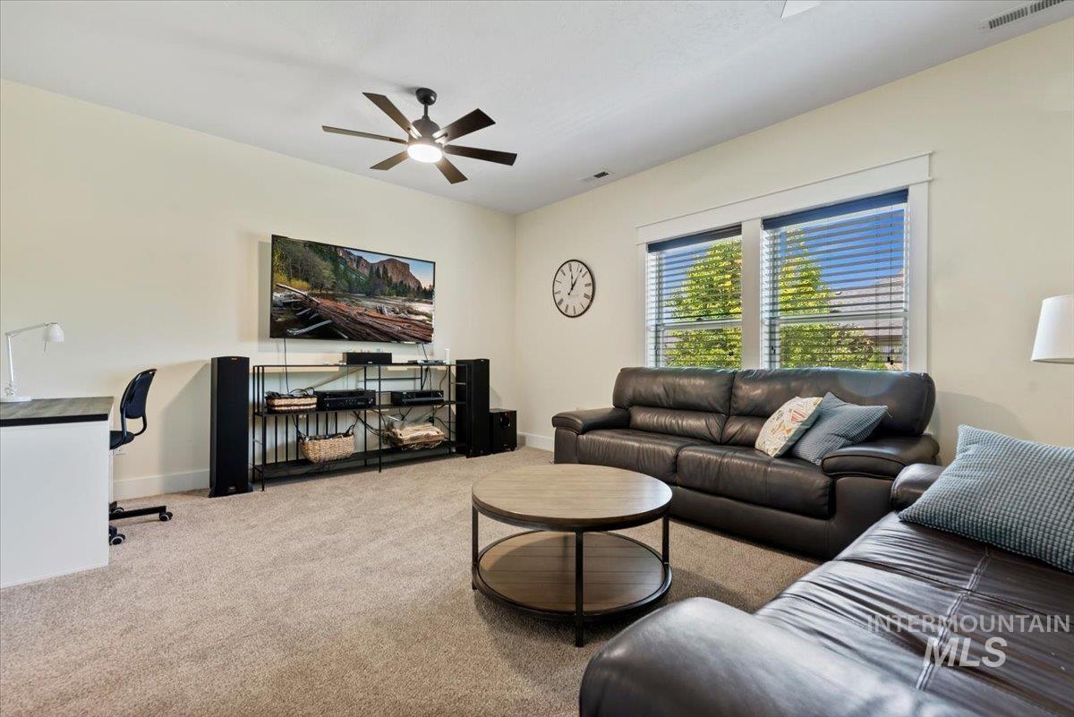 7022 Top Rim Way Property Photo 28