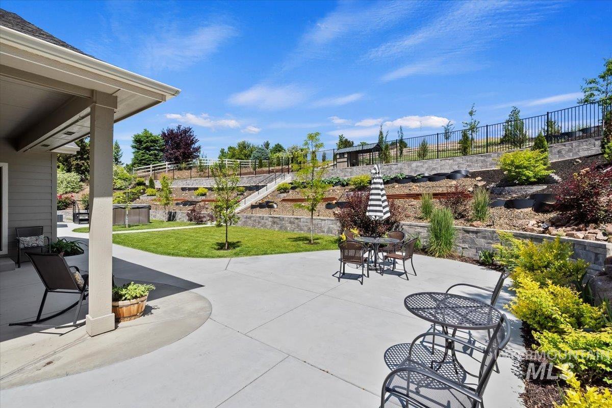 7022 Top Rim Way Property Photo 35