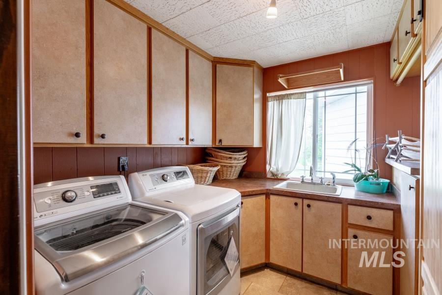 374484 Highway 95 Property Photo 18