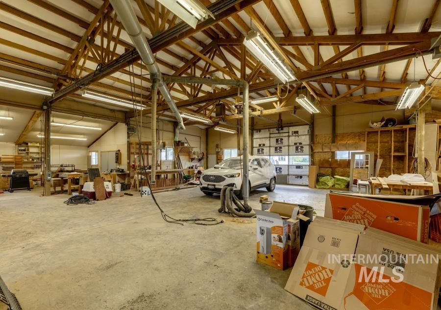 374484 Highway 95 Property Photo 35