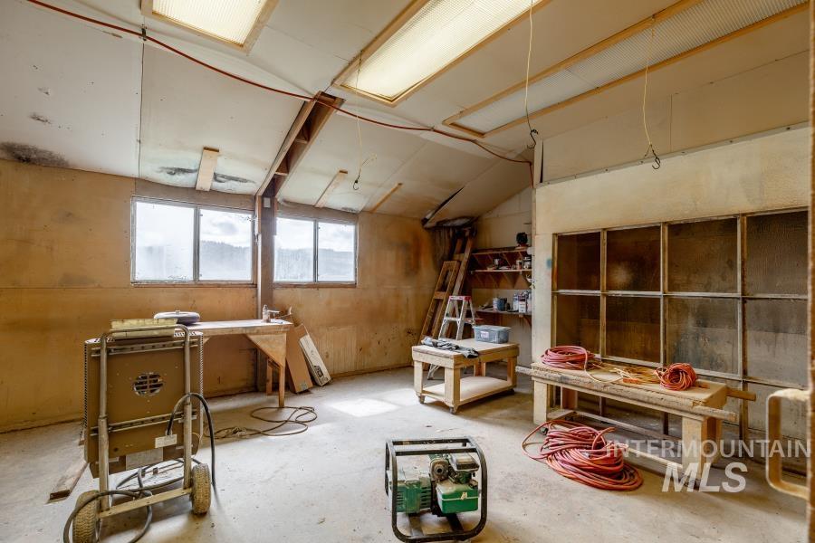 374484 Highway 95 Property Photo 36