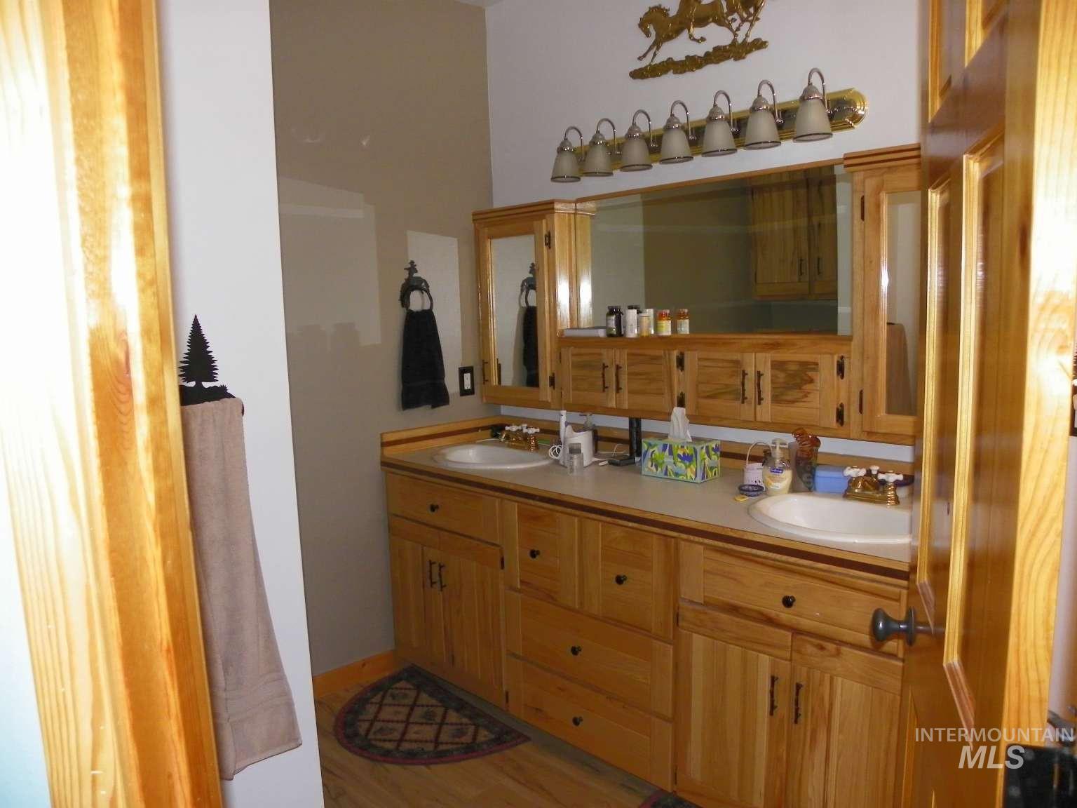 263 Sill Creek Property Photo 6