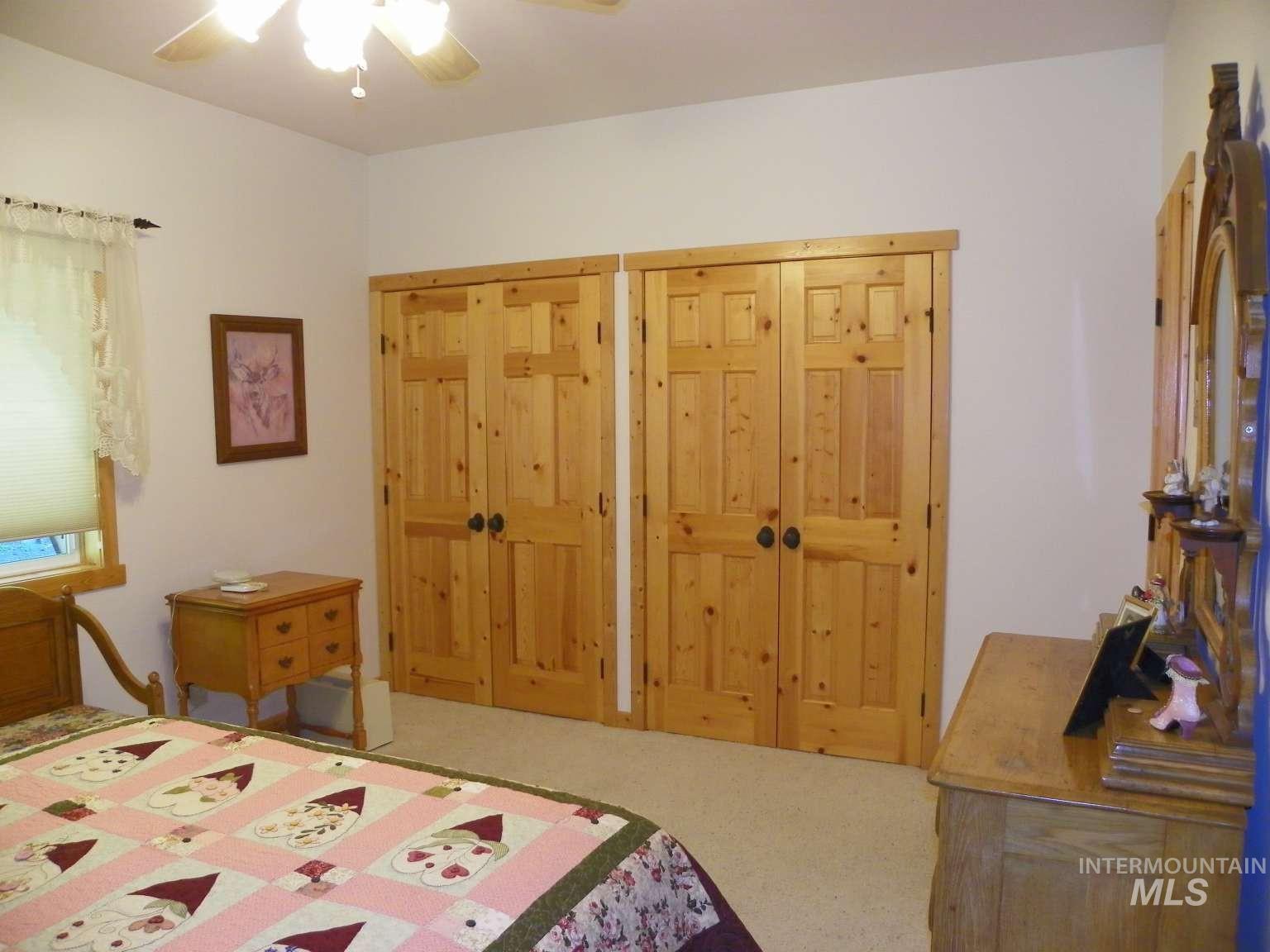 263 Sill Creek Property Photo 9