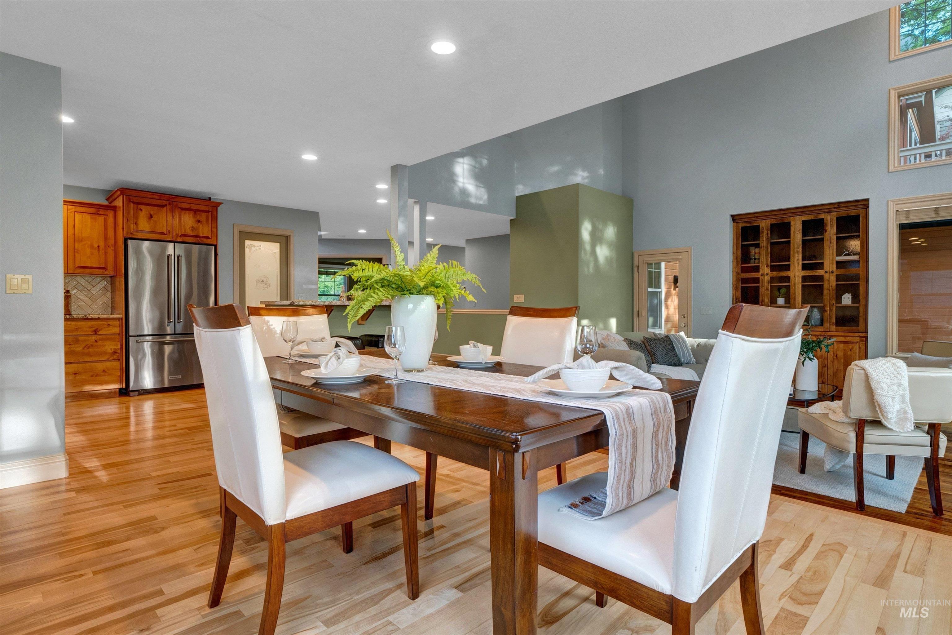 12875 N Schick's Ridge Road Property Photo 3