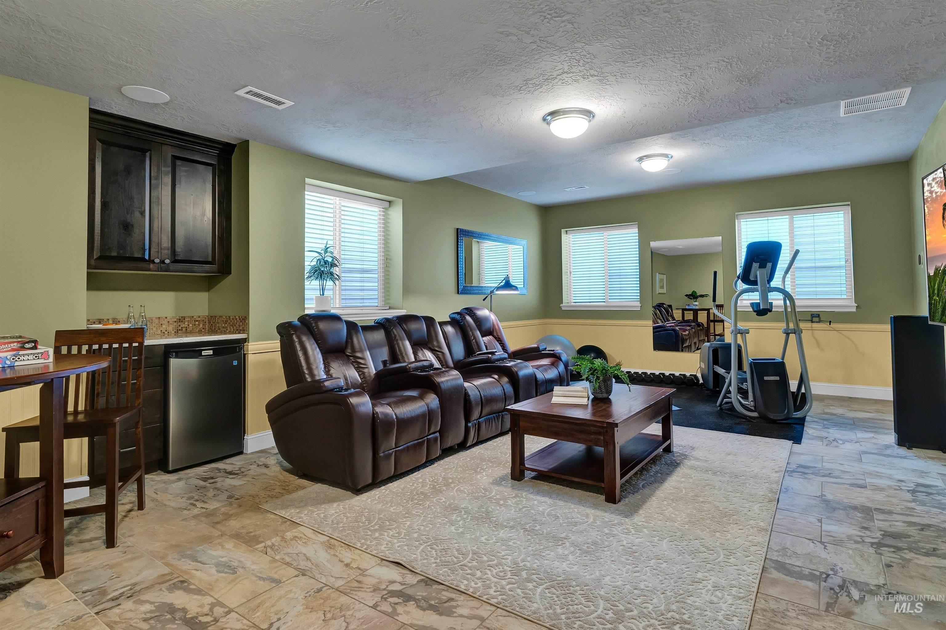 12875 N Schick's Ridge Road Property Photo 6