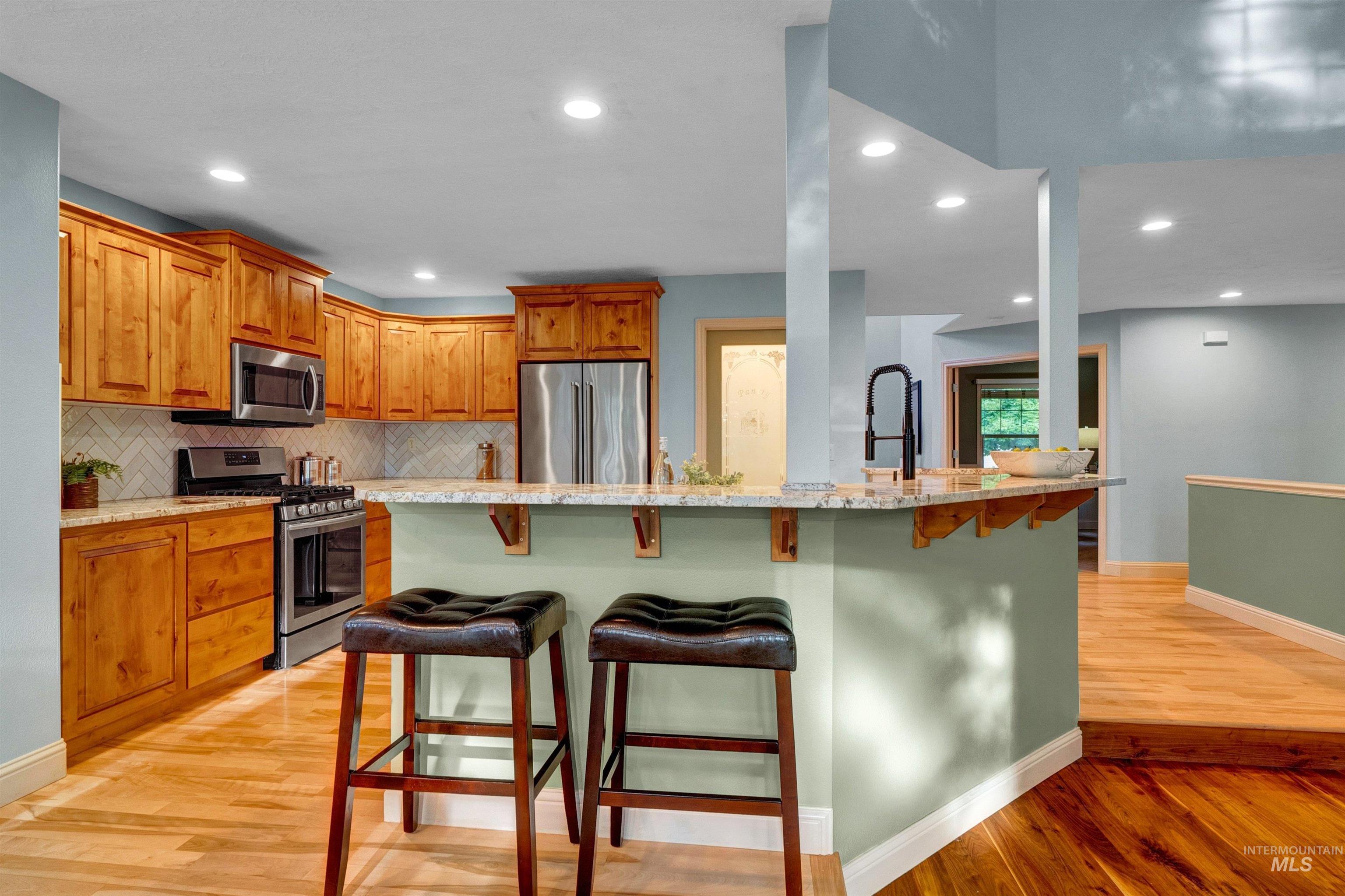 12875 N Schick's Ridge Road Property Photo 15