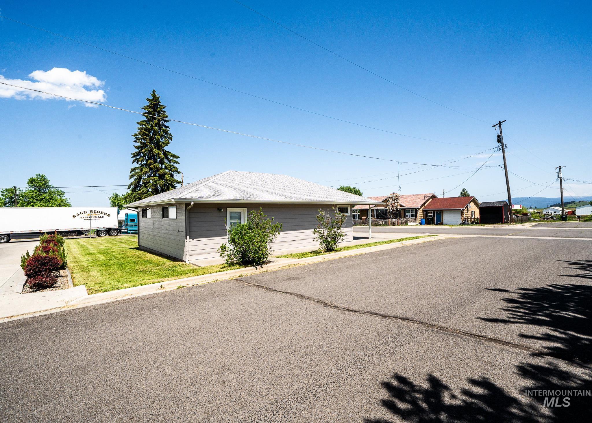 104 S Boulevard Street Property Photo 4
