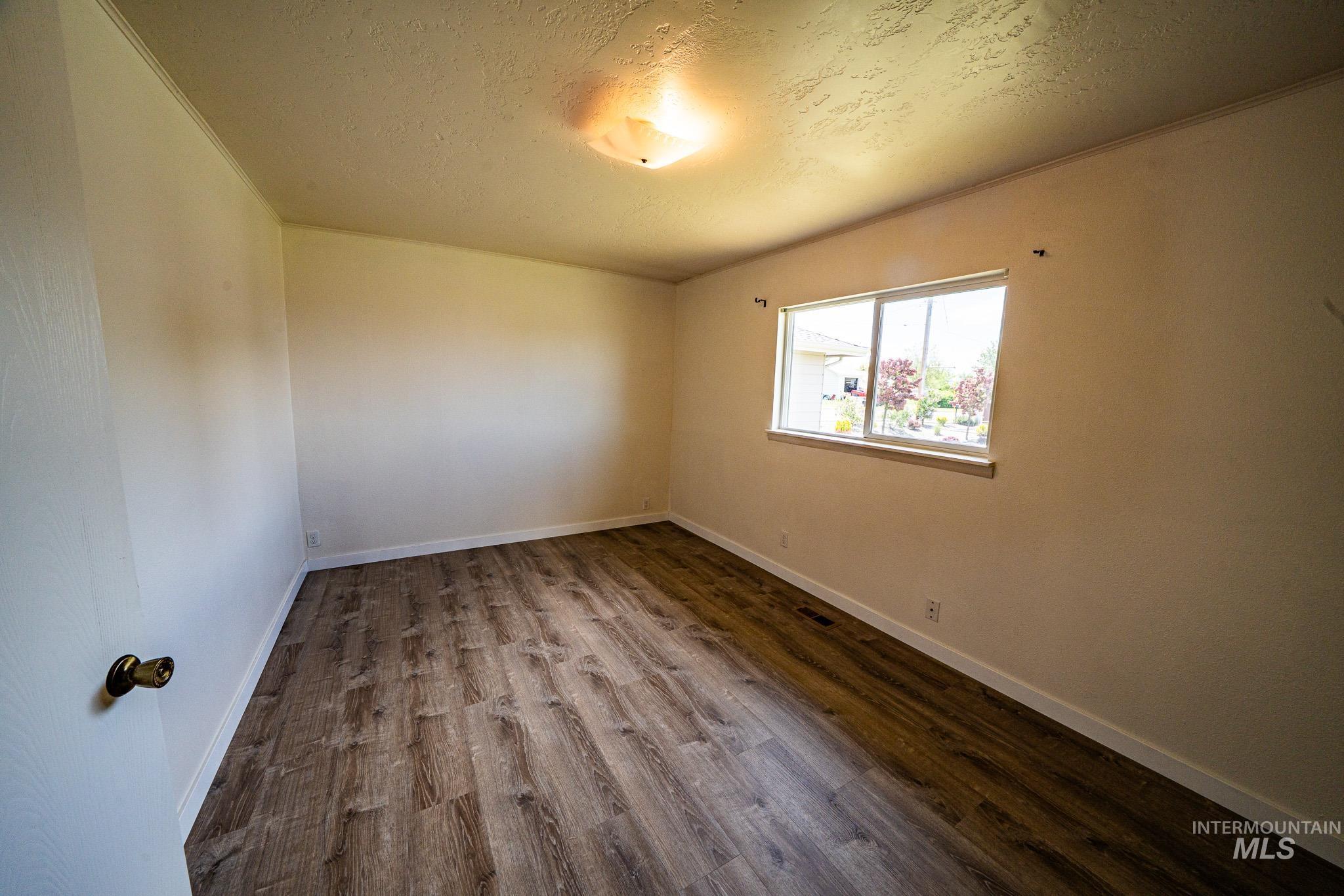 104 S Boulevard Street Property Photo 11